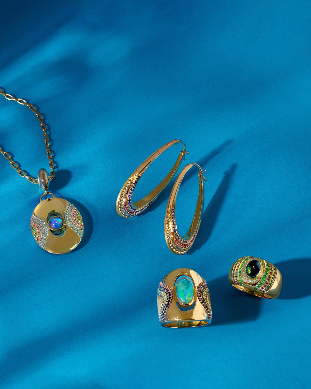 Color Wave 18K Gold Multi-Stone Mood Ring