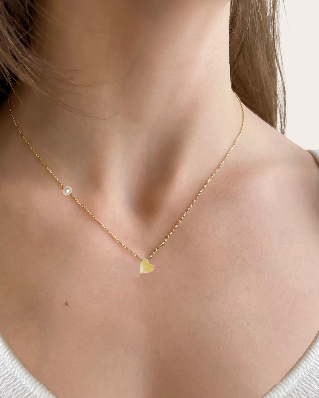 Folding Heart 14K Gold Pearl Pendant Necklace