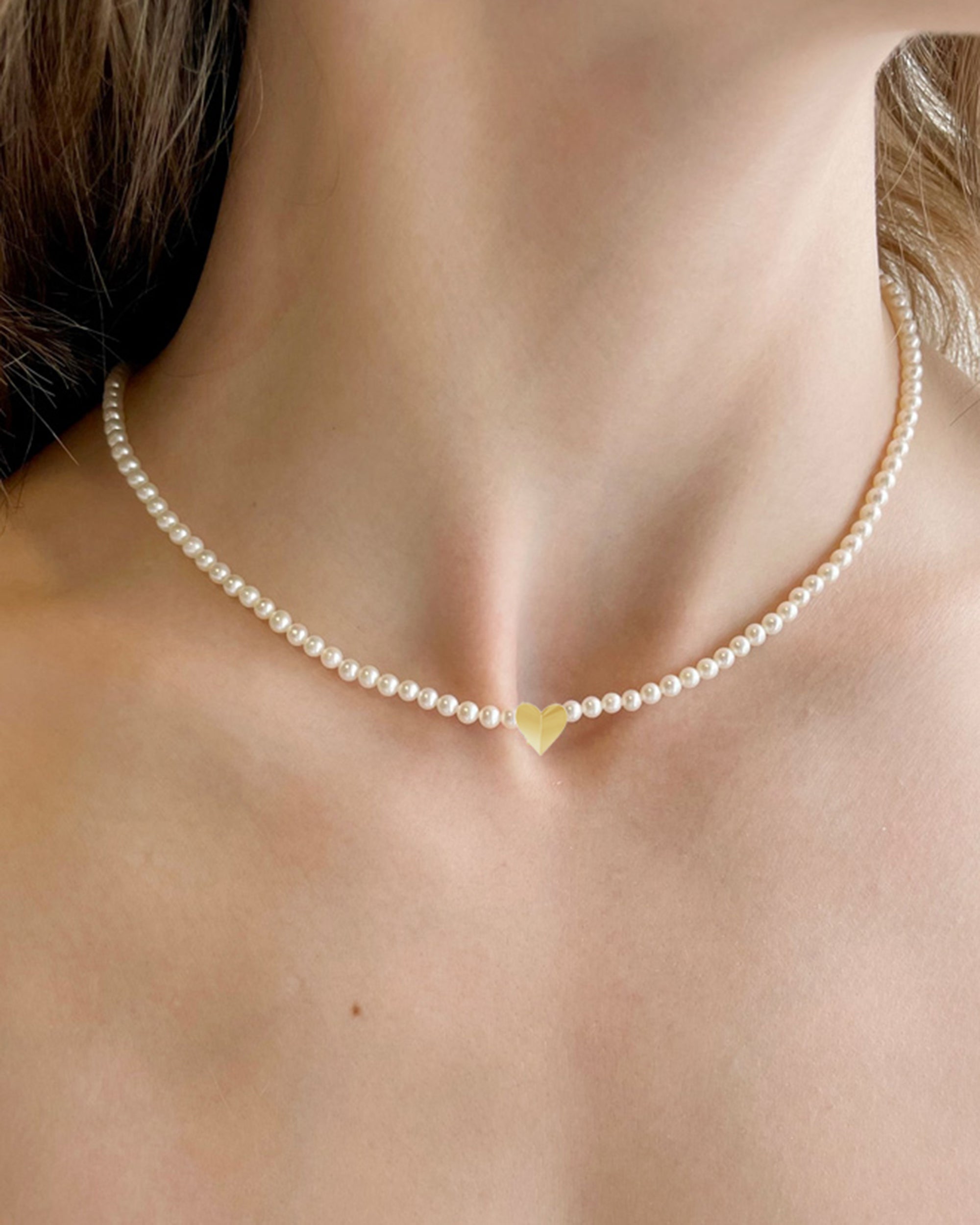 Folding Heart 14K Gold Pearl Necklace