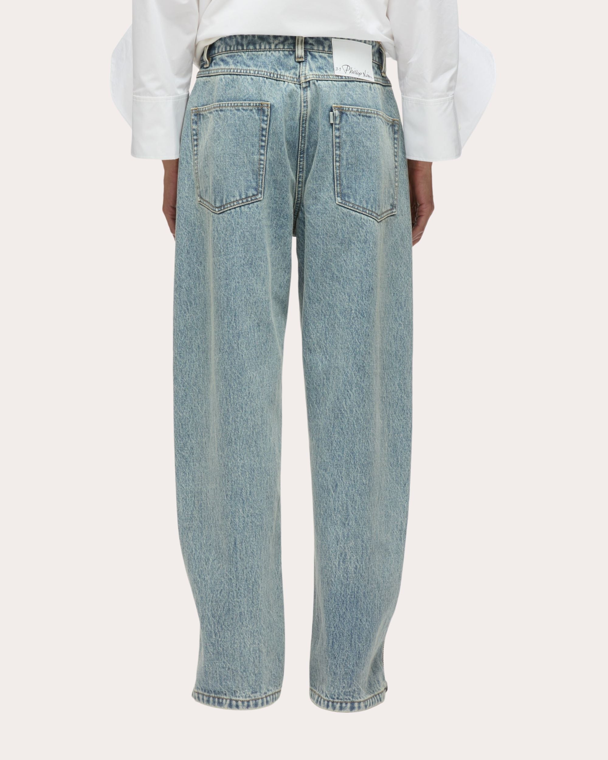 Curved Zipper-Embellished Boyfriend Jeans
