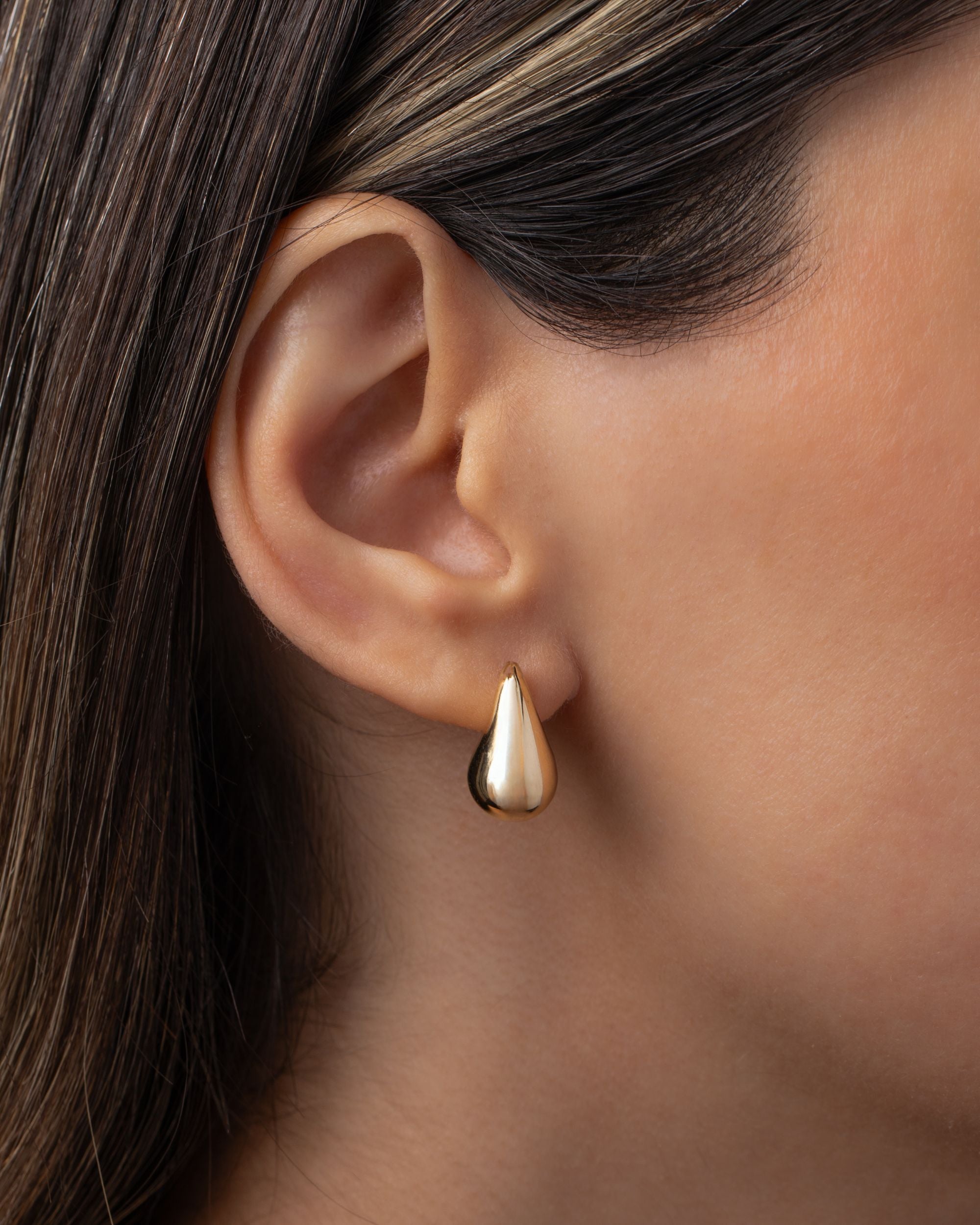 Medium 14K Gold Teardrop Earrings