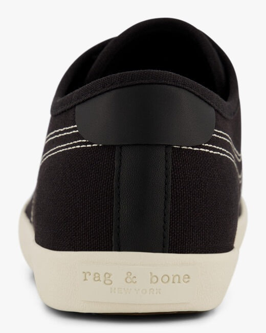 Court Sneaker