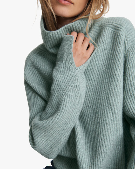Pierce Cashmere Turtleneck