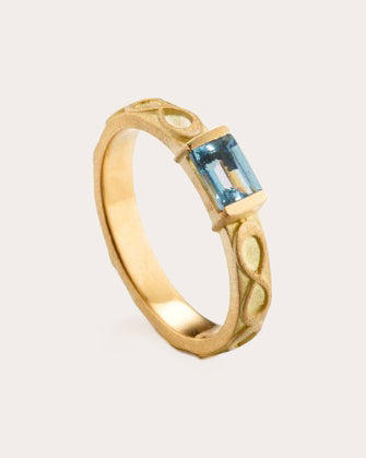 Infinity 18K Gold Aquamarine Ring
