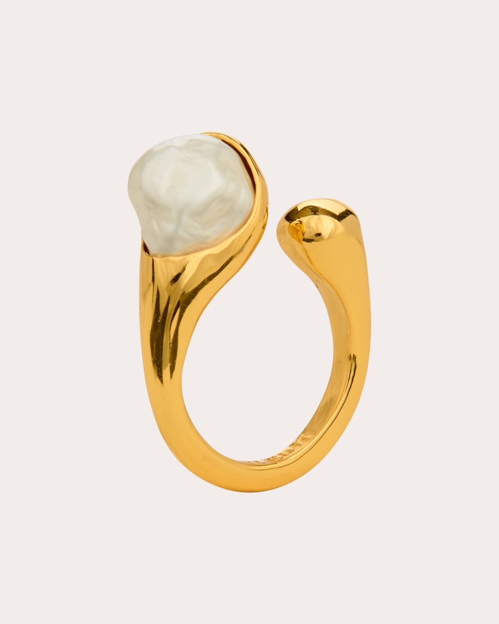 Astrid Ring