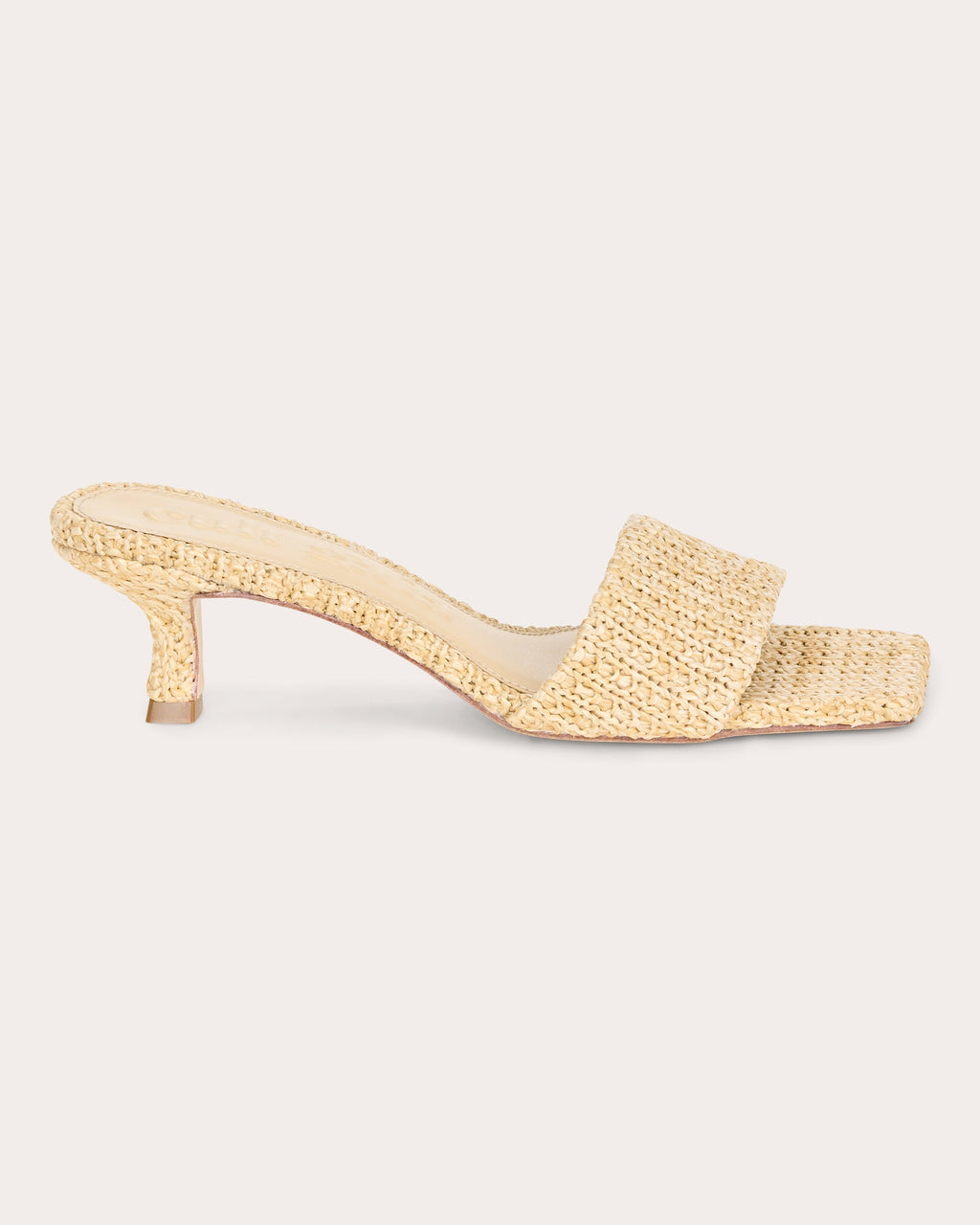 Ada Sandal