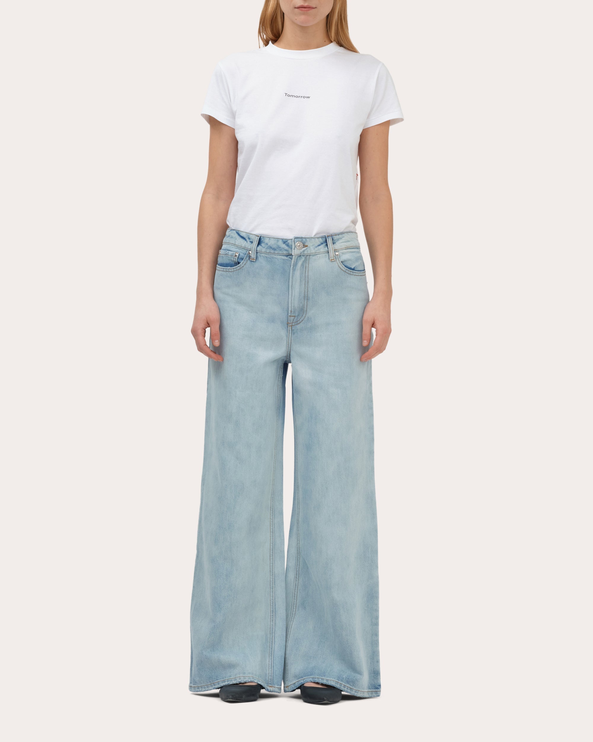 Arizona Loose-Fit Jeans