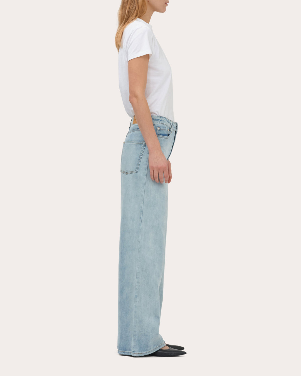 Arizona Loose-Fit Jeans