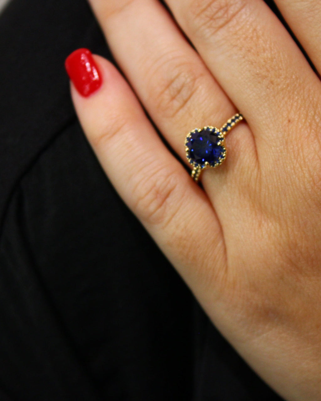 Astra 18K Gold Sapphire Ring