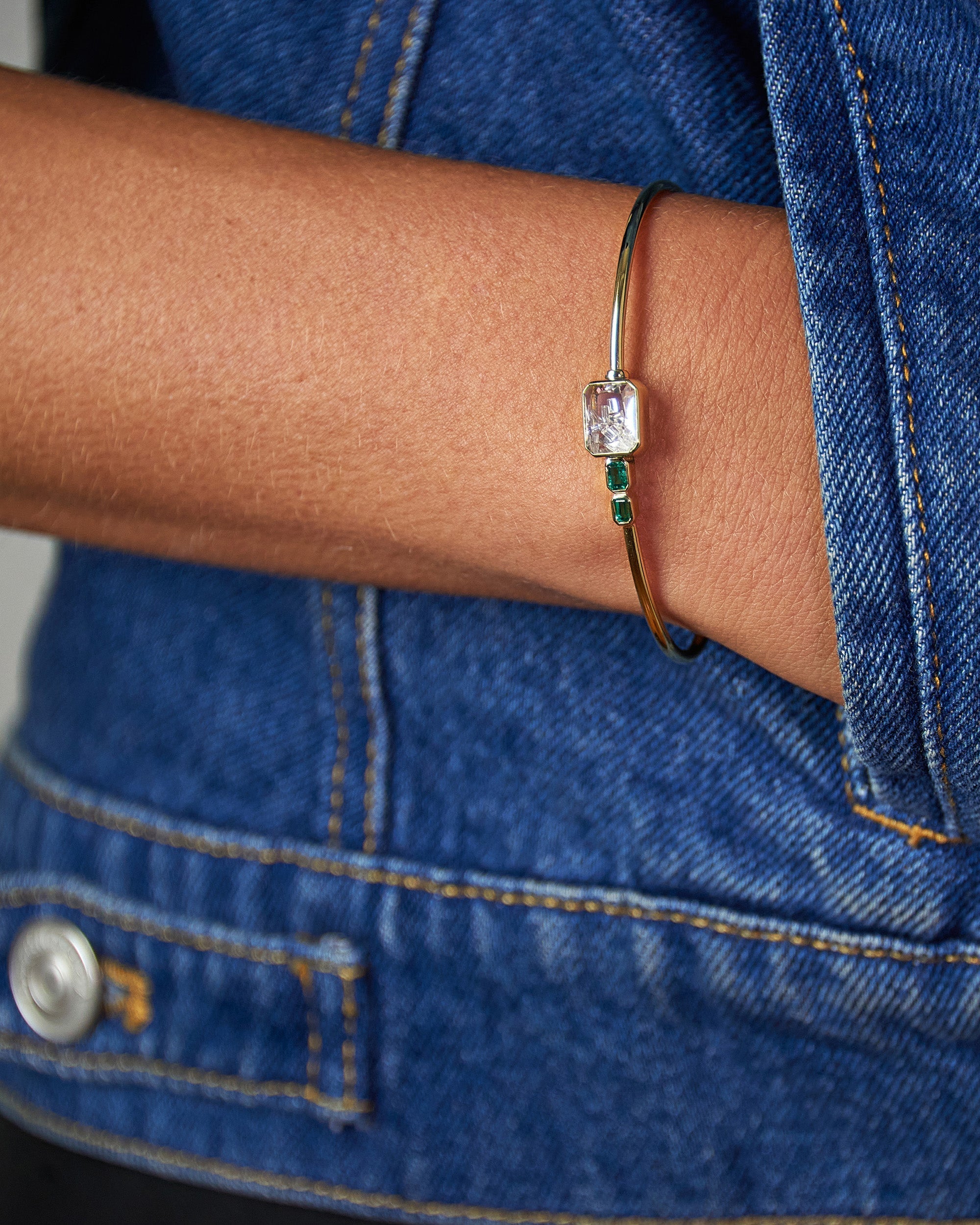 Bala 18K Gold Emerald and Diamond Shaker Cuff