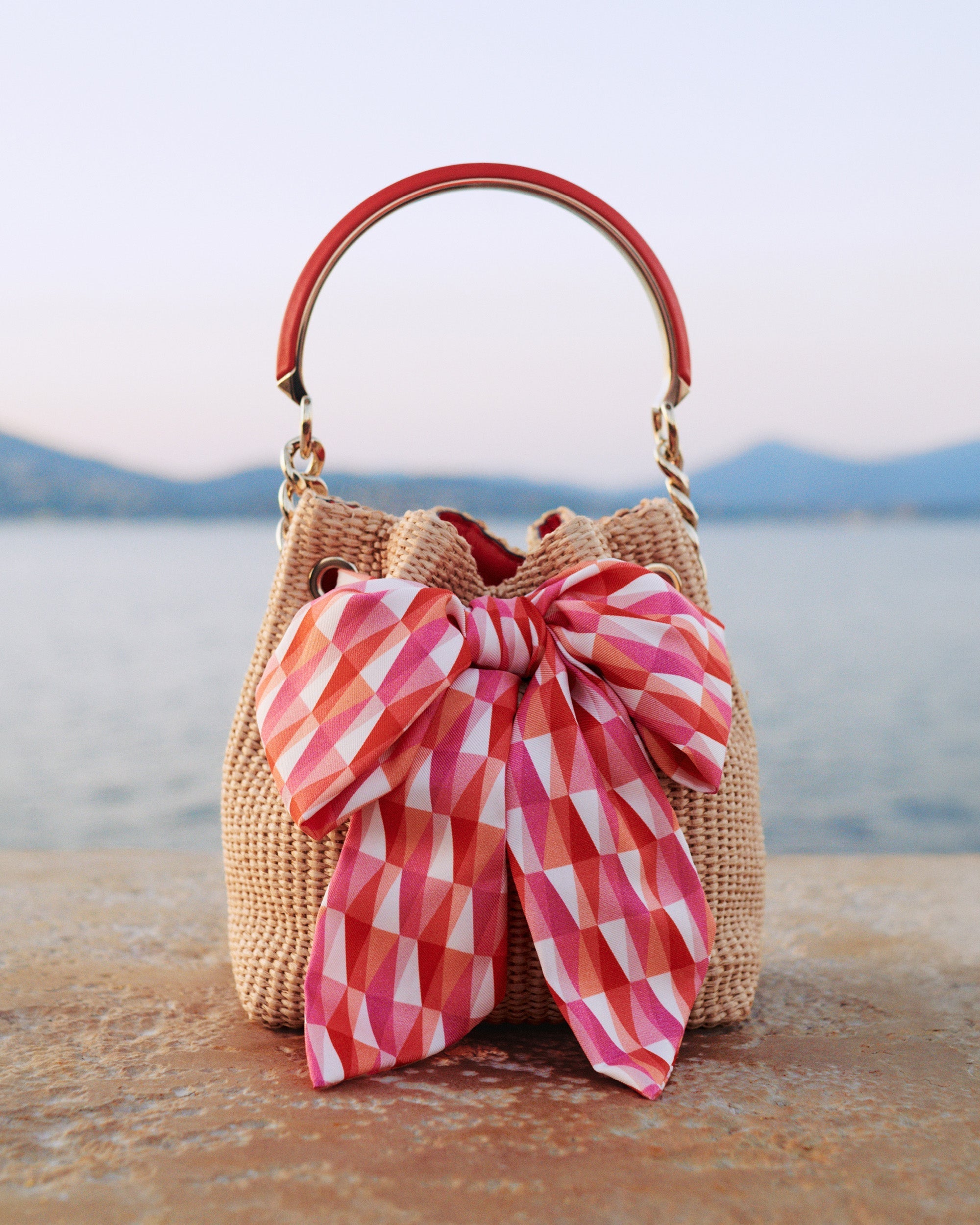 Small Bon Bon Bow-Detail Raffia Shoulder Bag