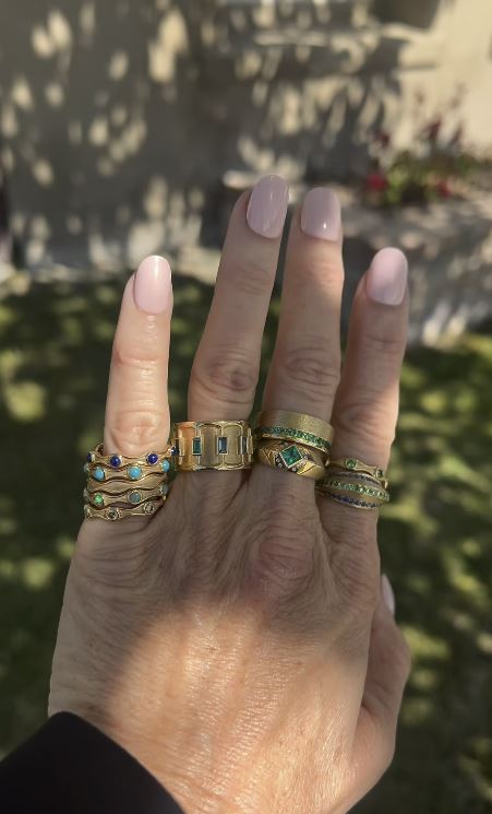 So Wavy 18K Gold Opal Ring