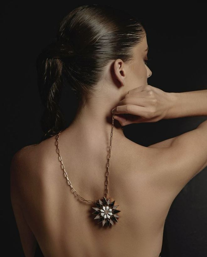 Nord 18K Gold Onyx Agate and Diamond Maxi Medallion Pendant Necklace