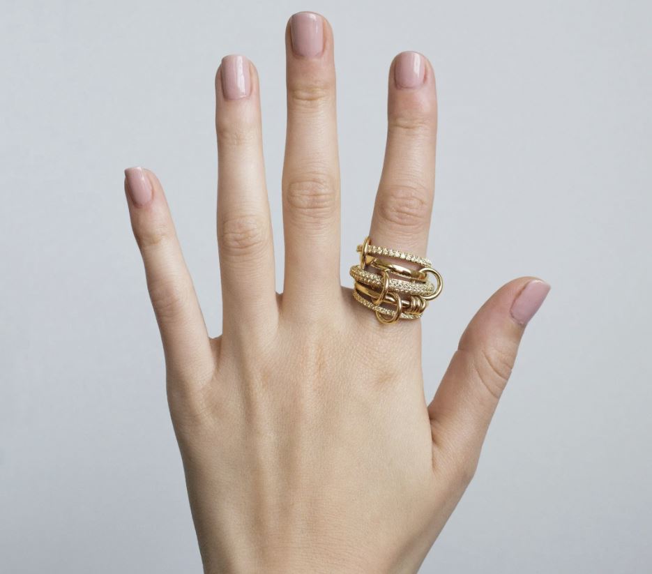 Venus 18K Gold Diamond Linked Rings