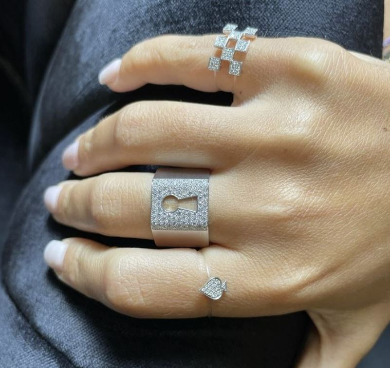 Protection 18K Gold and Lab-Grown Diamond Ring