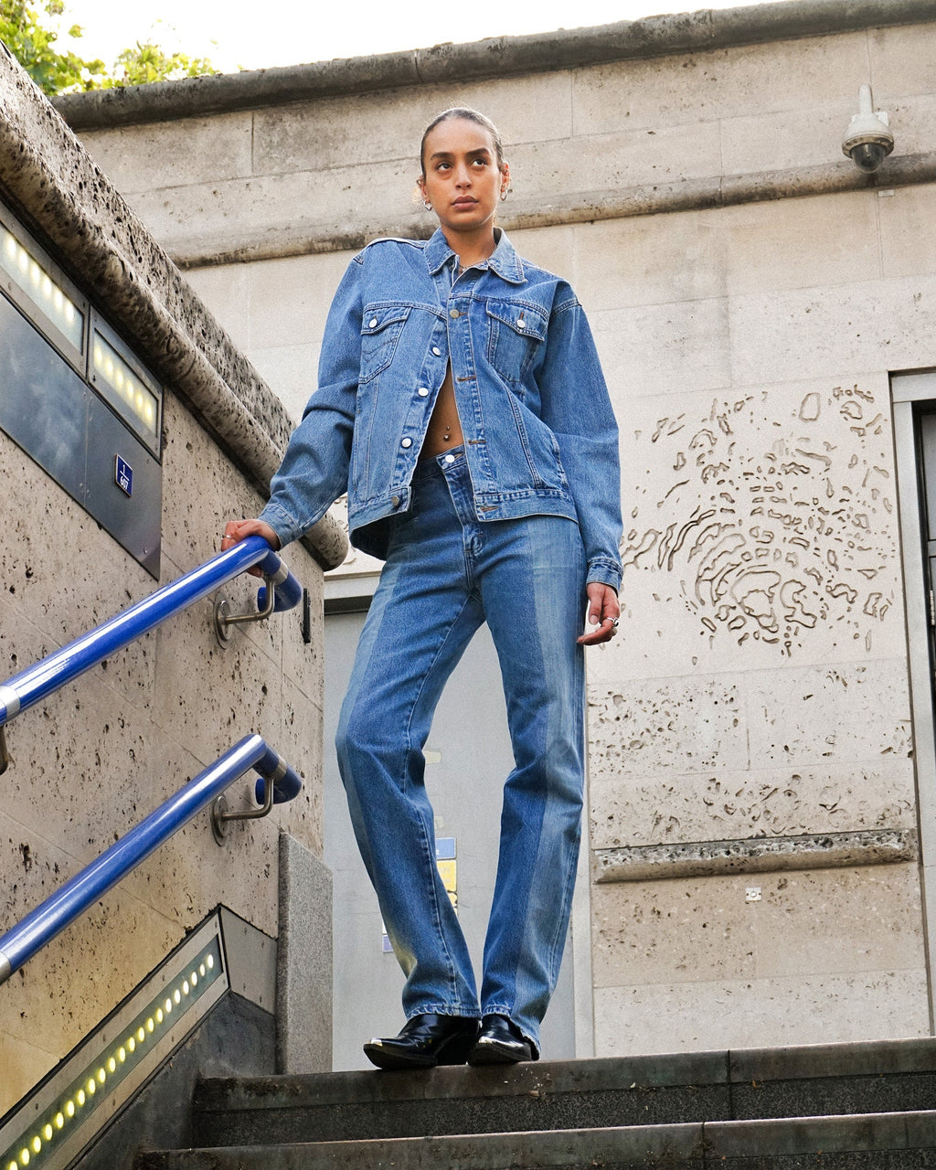 Stovepipe Mid-Rise Two-Tone Jeans