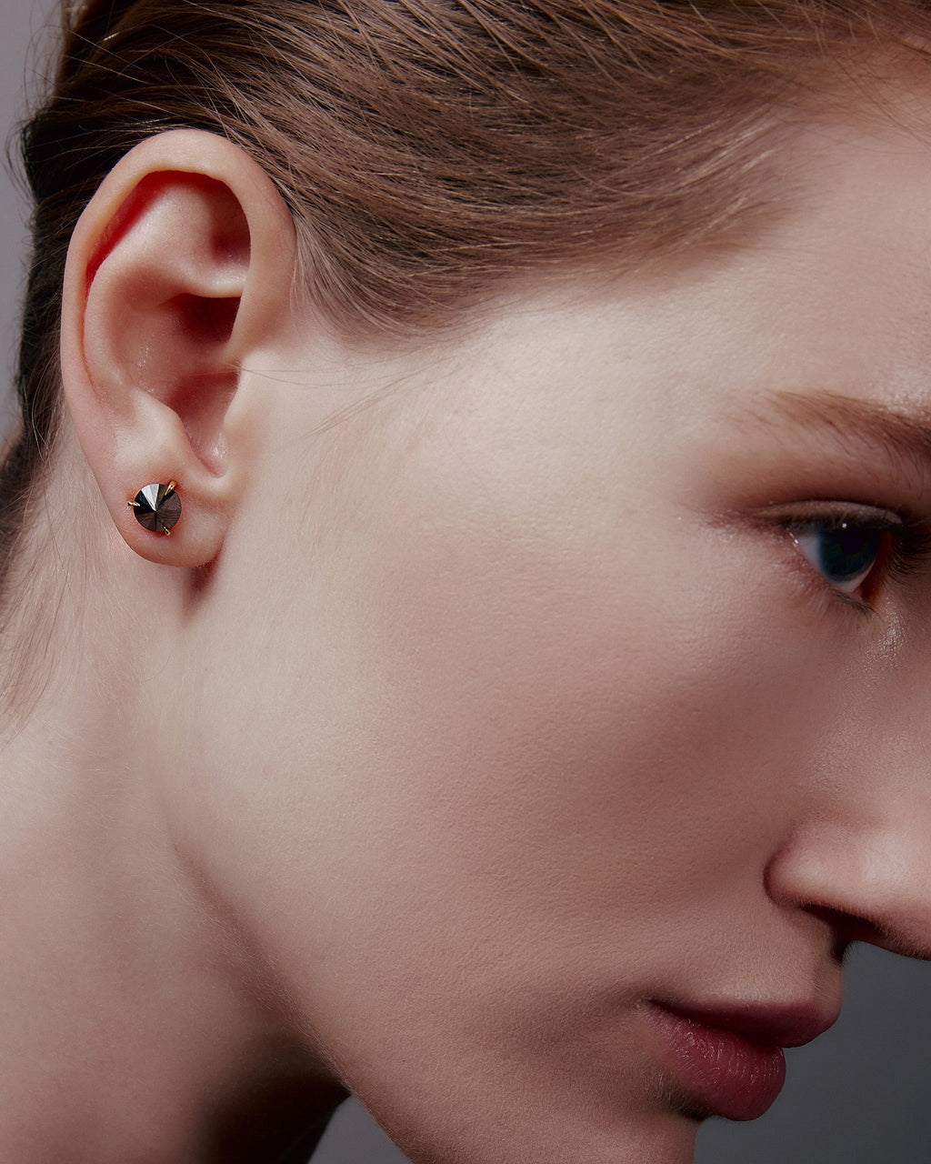 18K Gold Black Diamond Stud Earrings