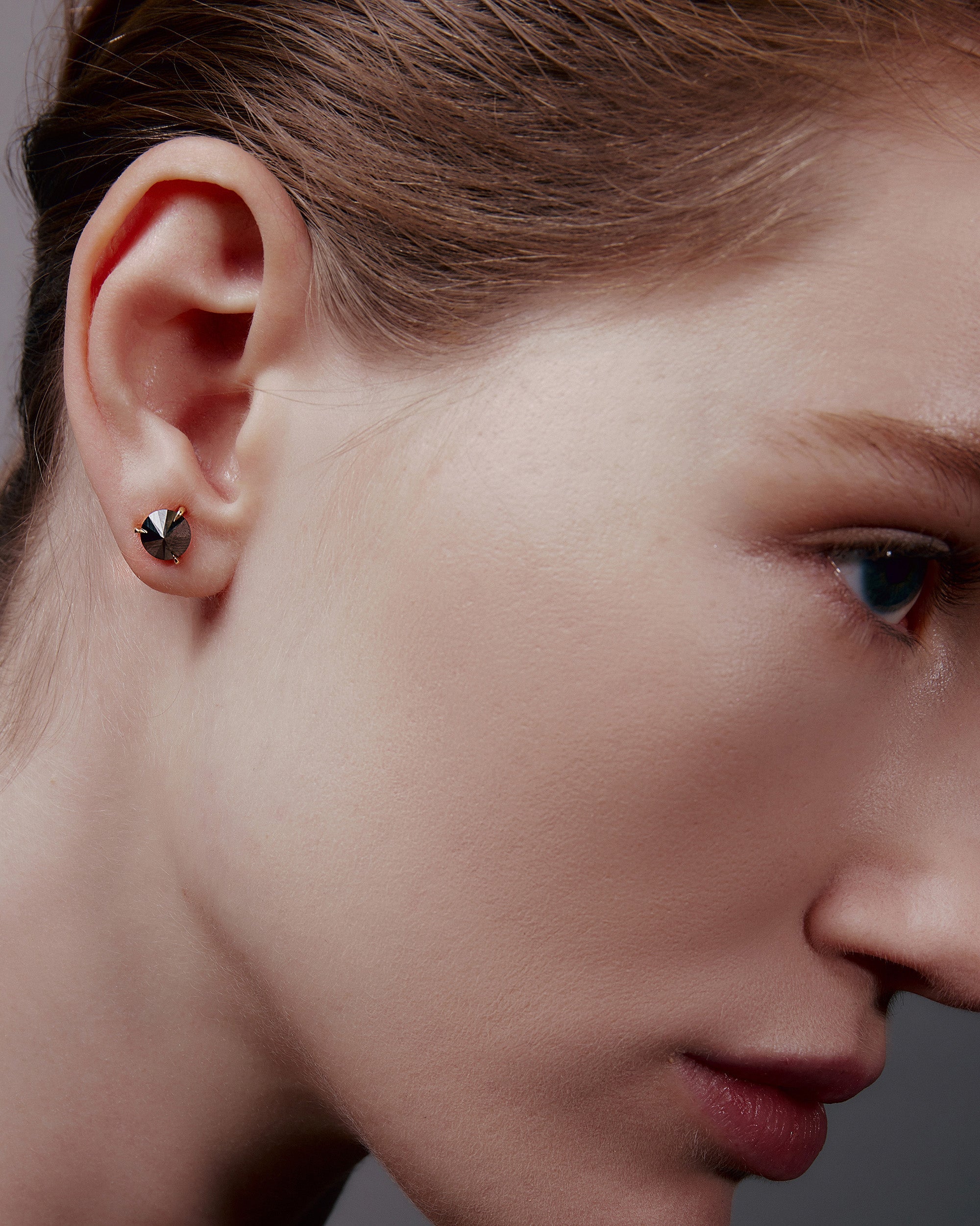 18K Gold Black Diamond Stud Earrings