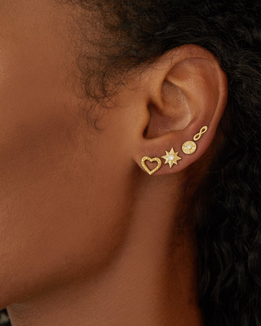 Eye of the Sun 14K Gold Diamond Stud Earrings