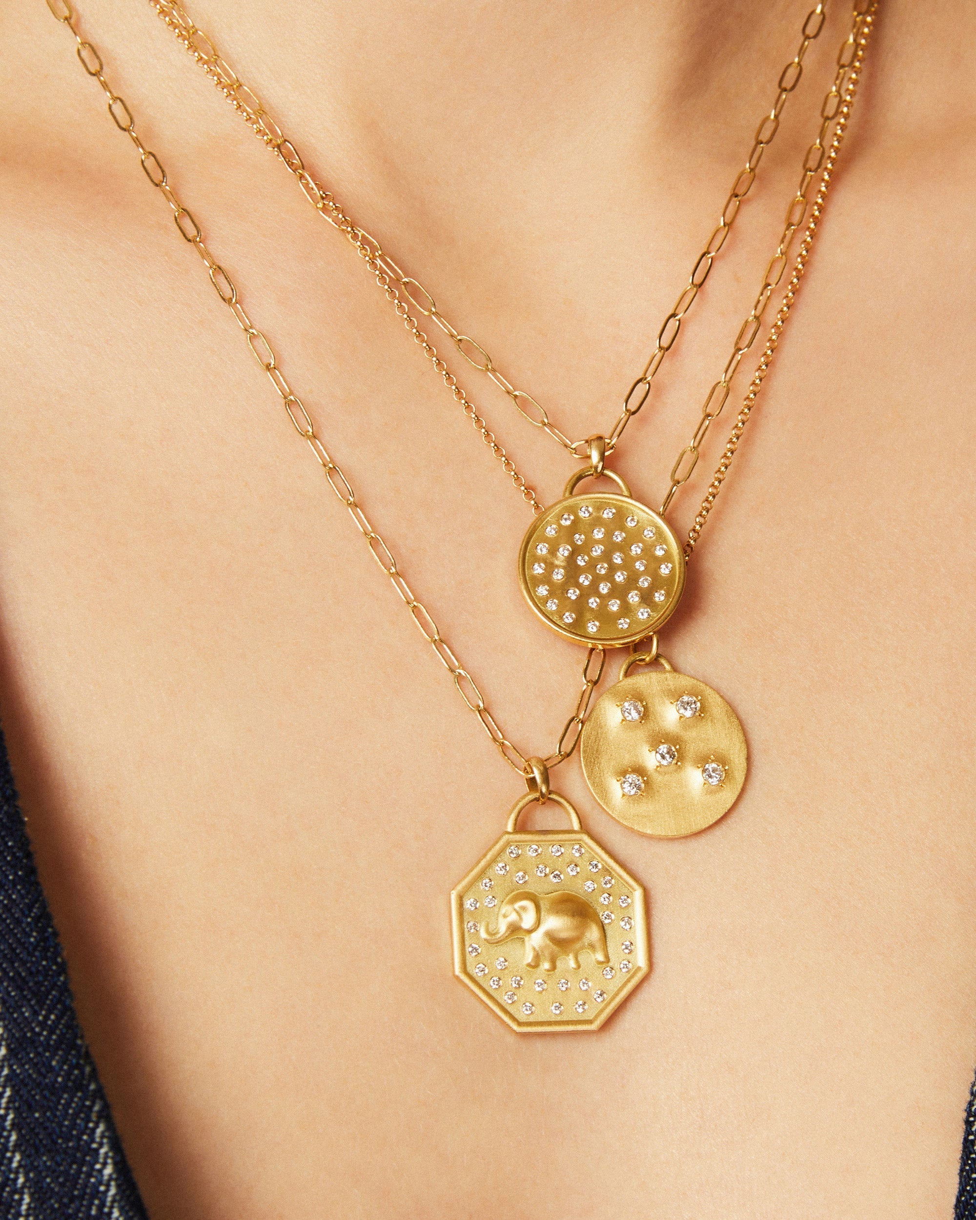Happy Elephant 18K Gold Diamond Pendant Necklace