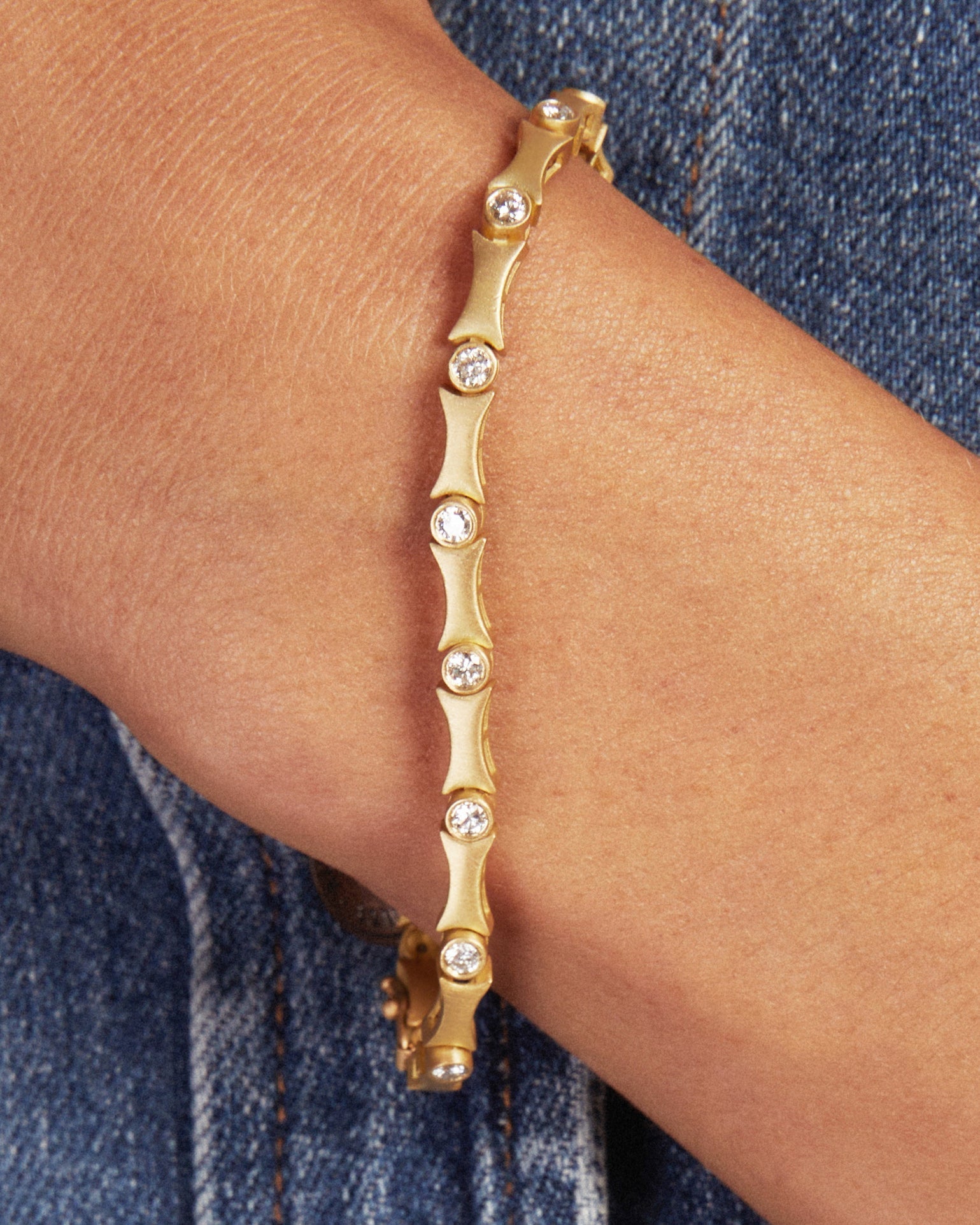 Stability 18K Gold Diamond Bangle