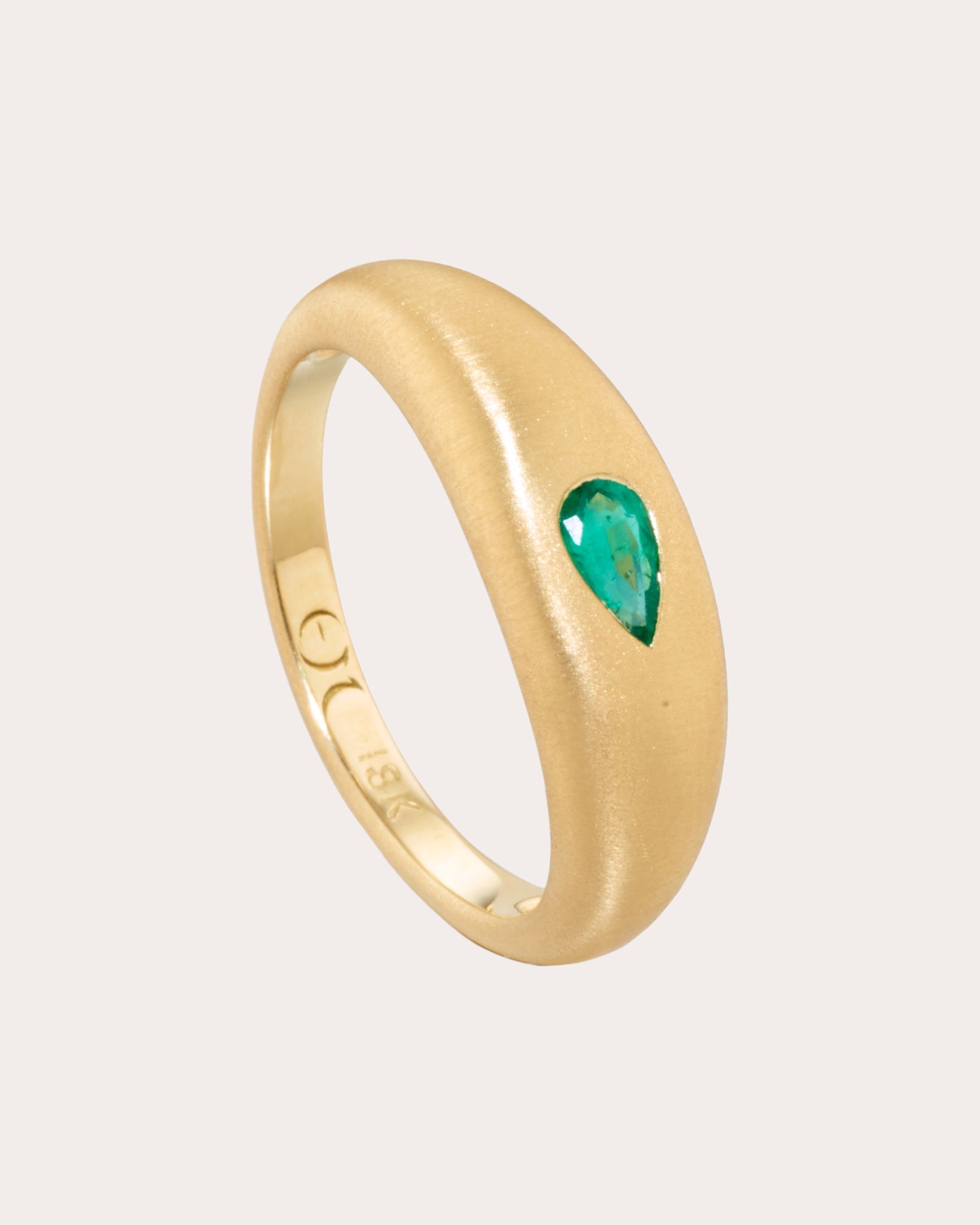Fairy Dust 18K Gold Emerald Teardrop Ring