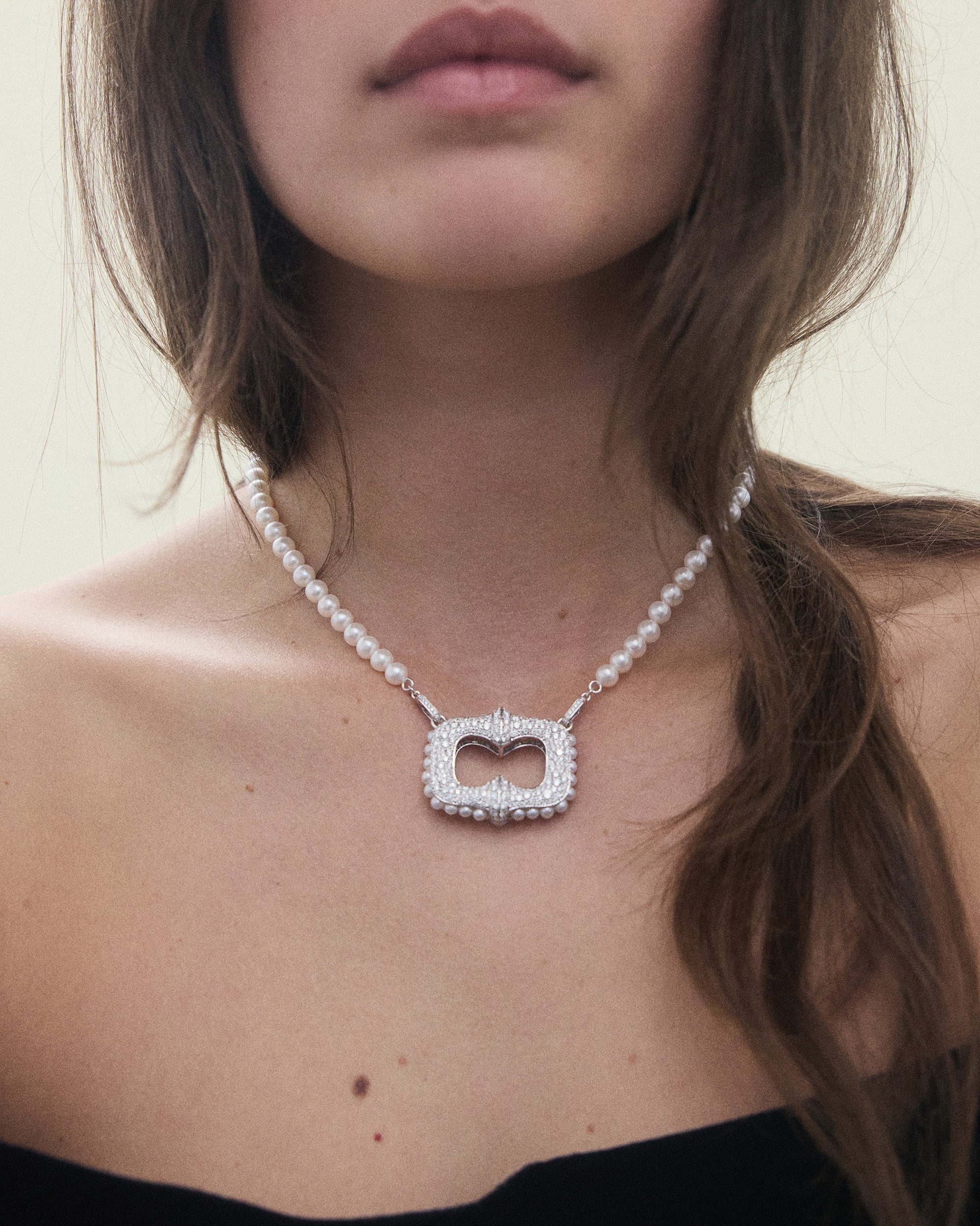 Plastron Rhodium-Plated Sterling Silver Pearl and Diamond Necklace