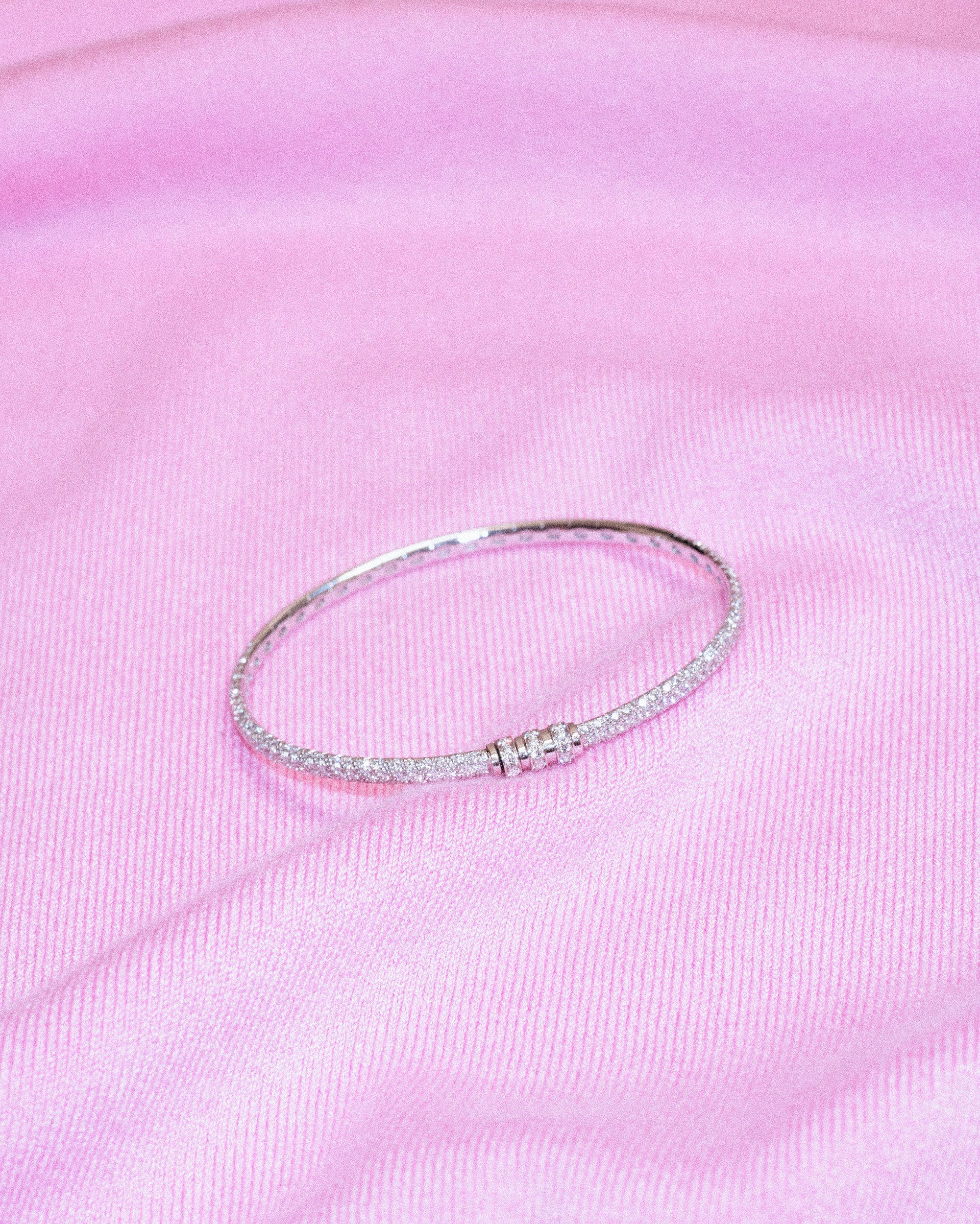 Reptile 18K Gold Diamond Bangle