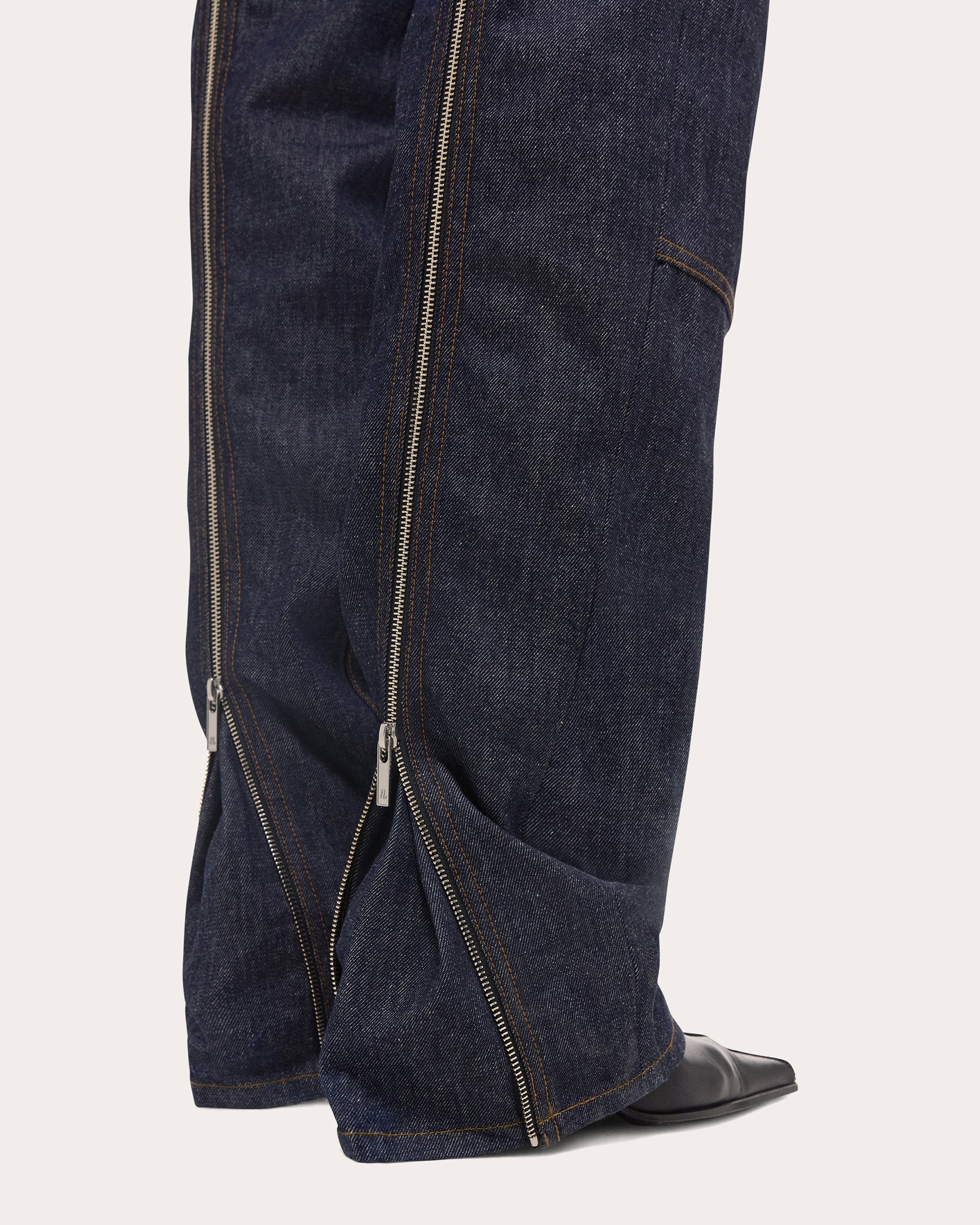 Zipper-Detail Carpenter Jeans