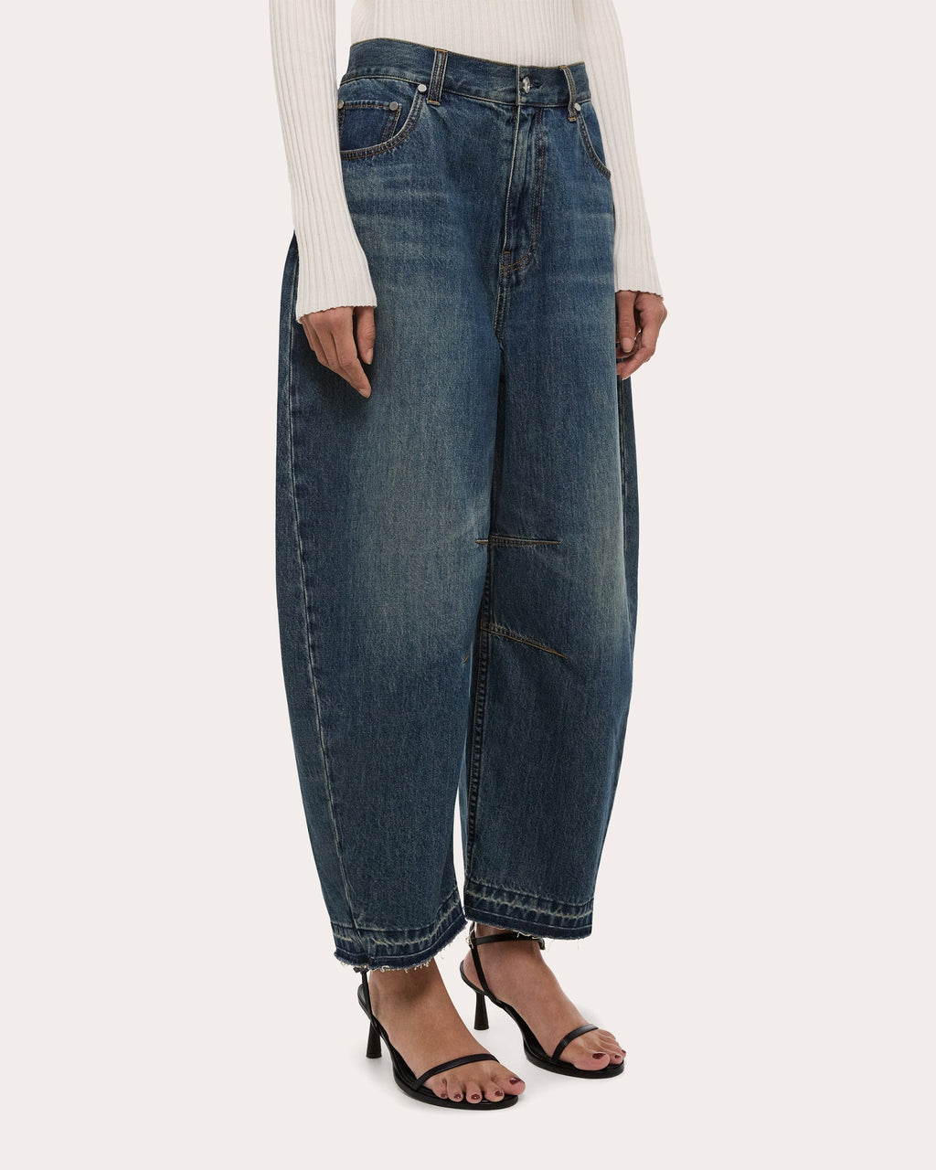 Cropped Mid-Rise Barrel Leg Jeans