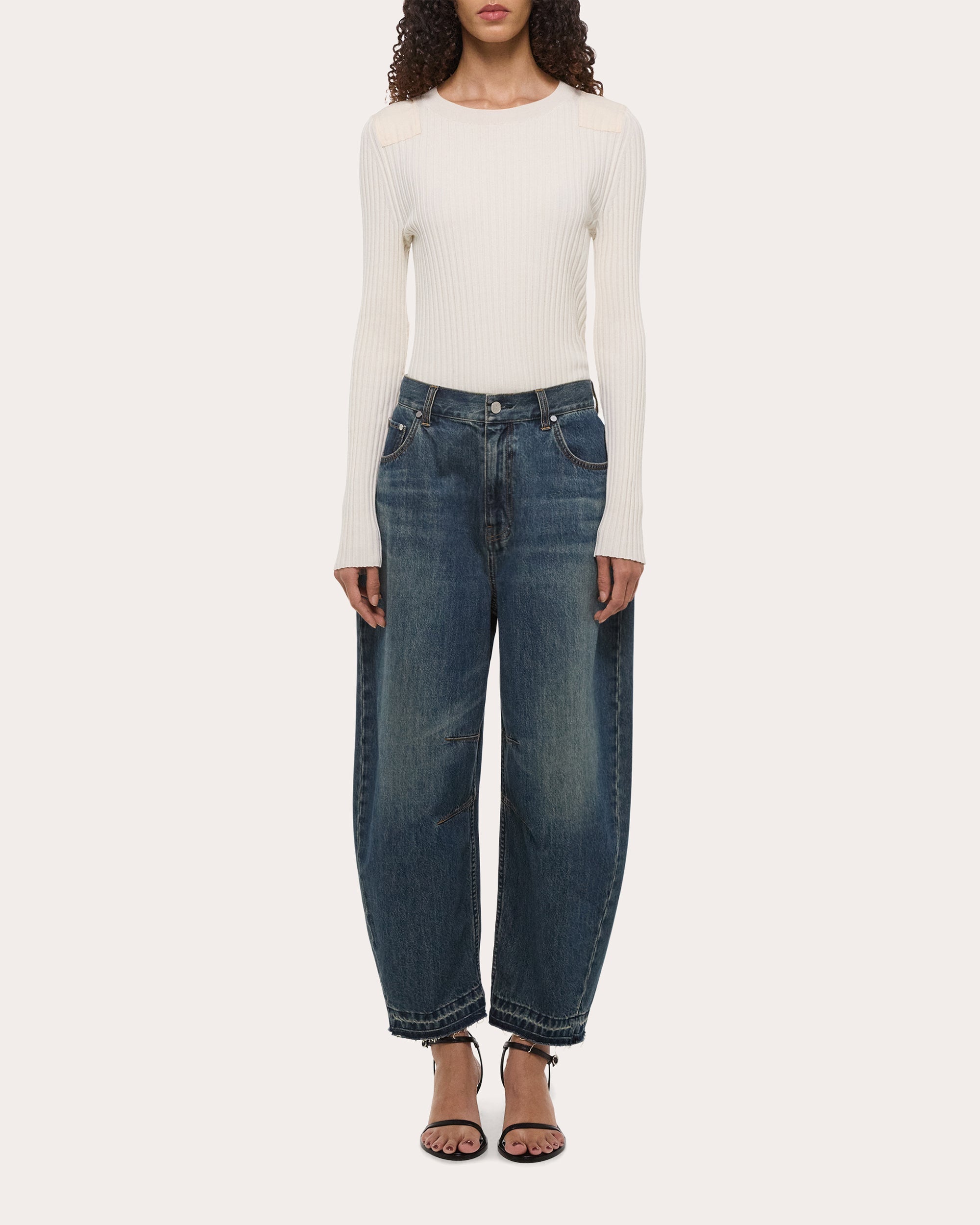 Cropped Mid-Rise Barrel Leg Jeans