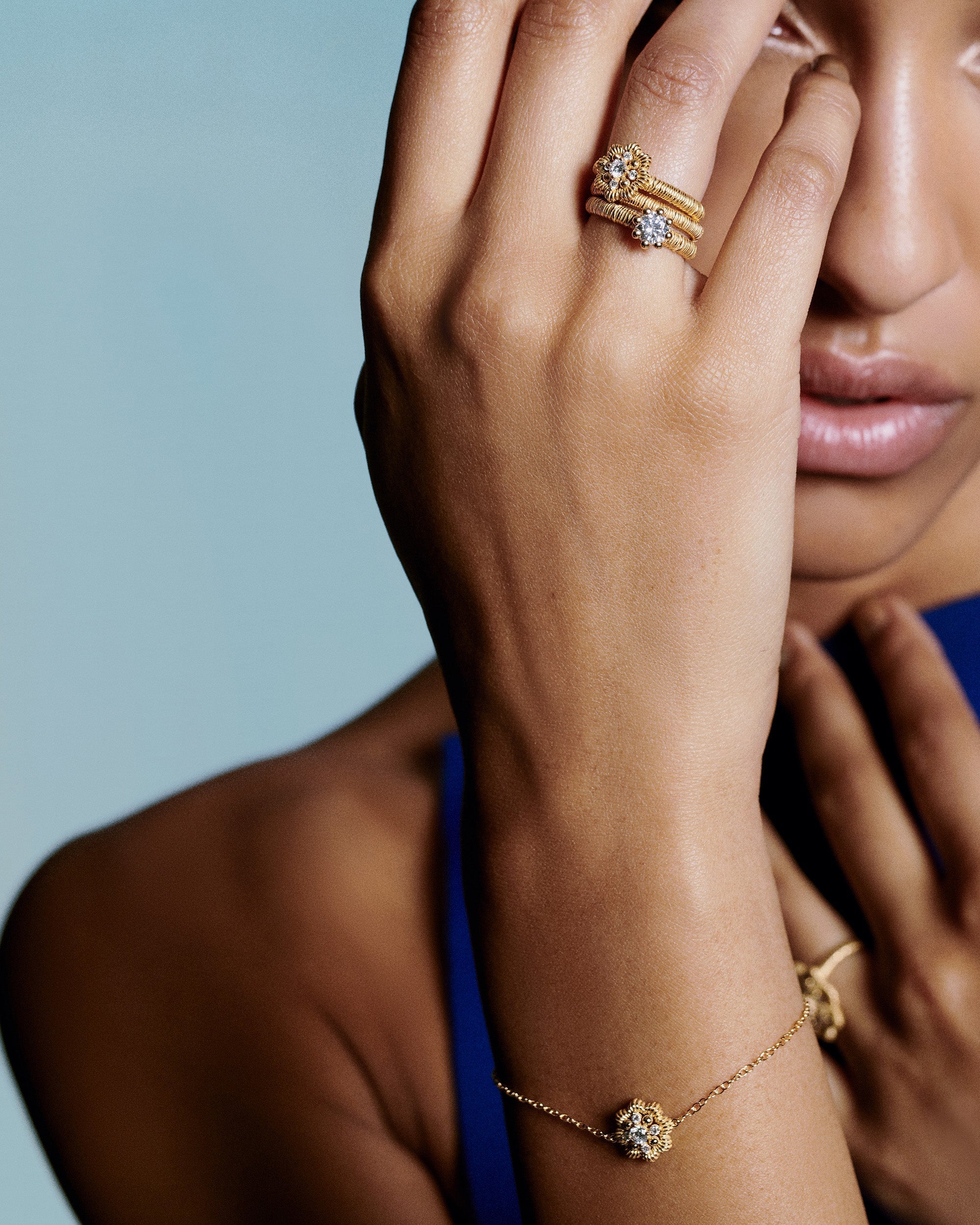 Small Lace Flower 18K Gold Lab-Grown Diamond Filigree Ring