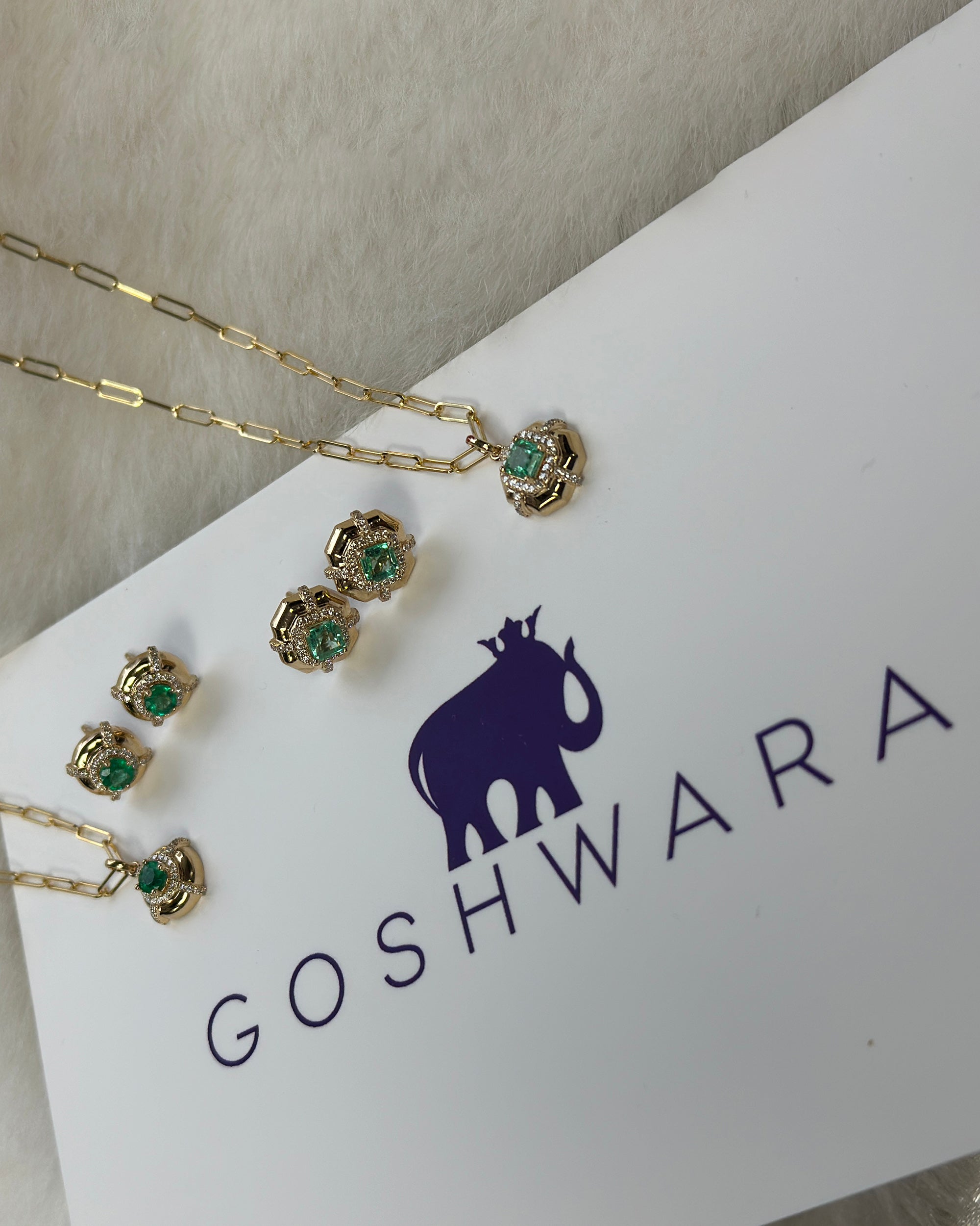 18K Gold Diamond and Emerald Earrings