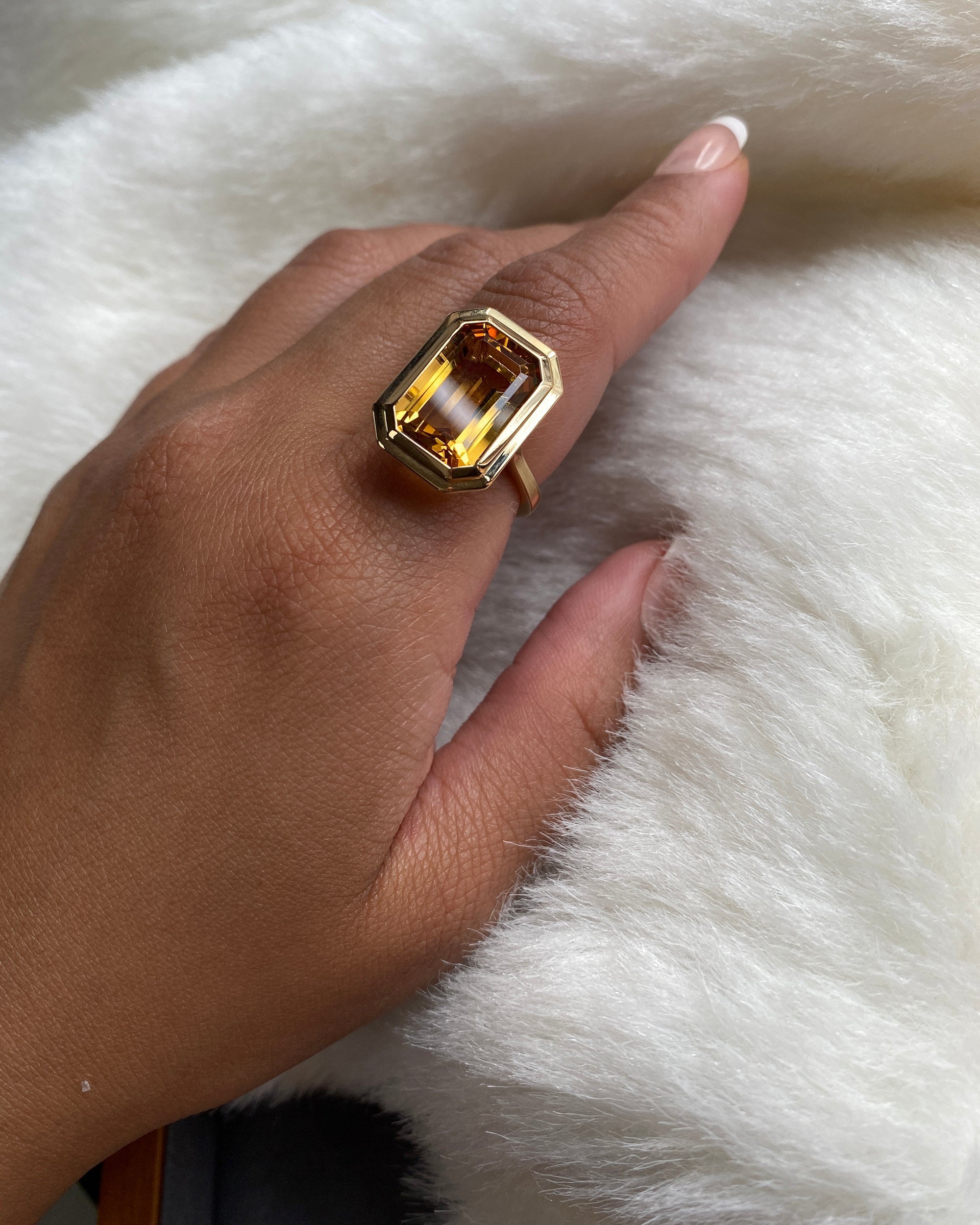 Manhattan 18K Gold Citrine Ring