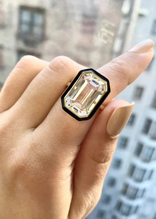 Queen 18K Gold Rock Crystal and Enamel Ring