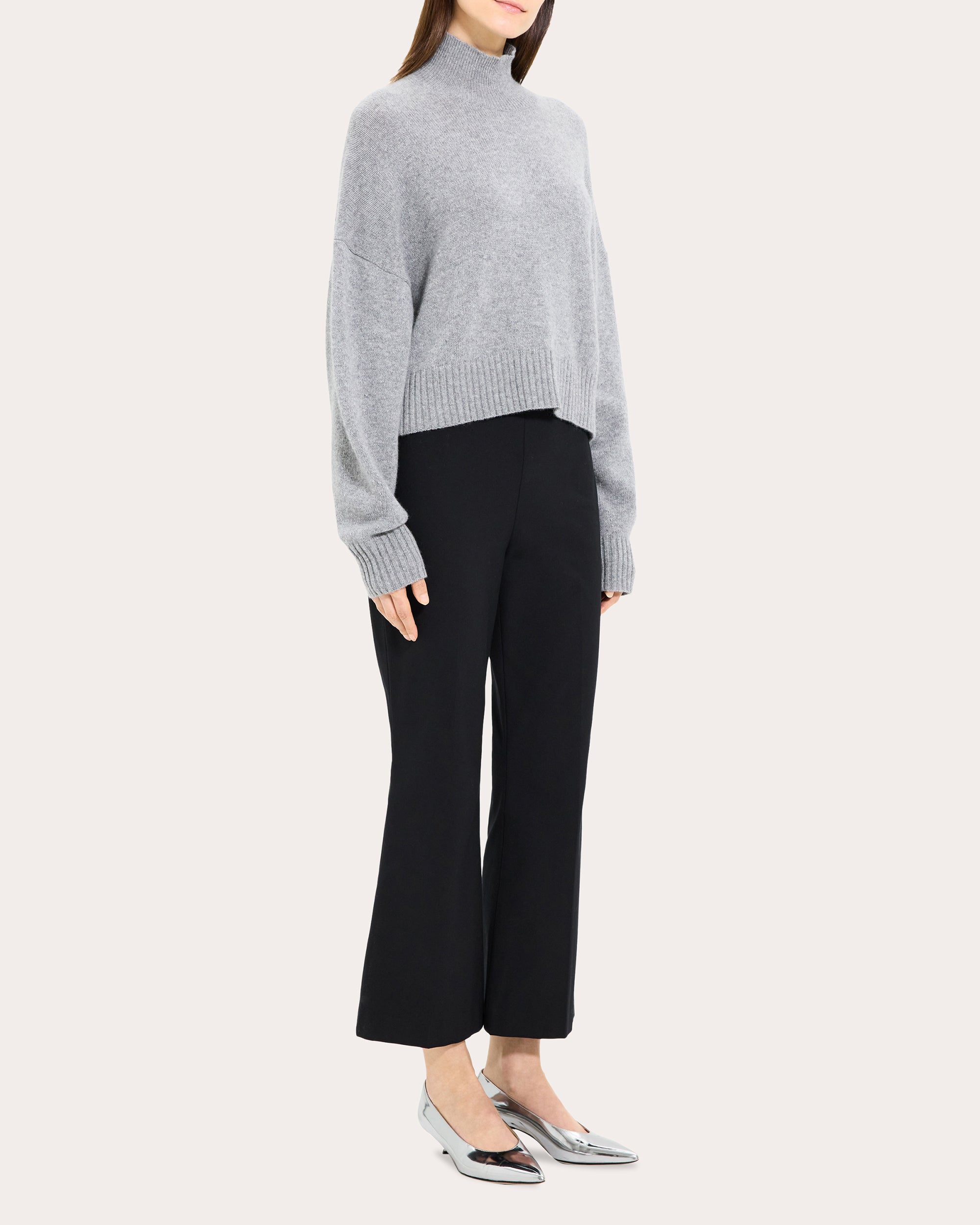 Cropped Turtleneck Pullover