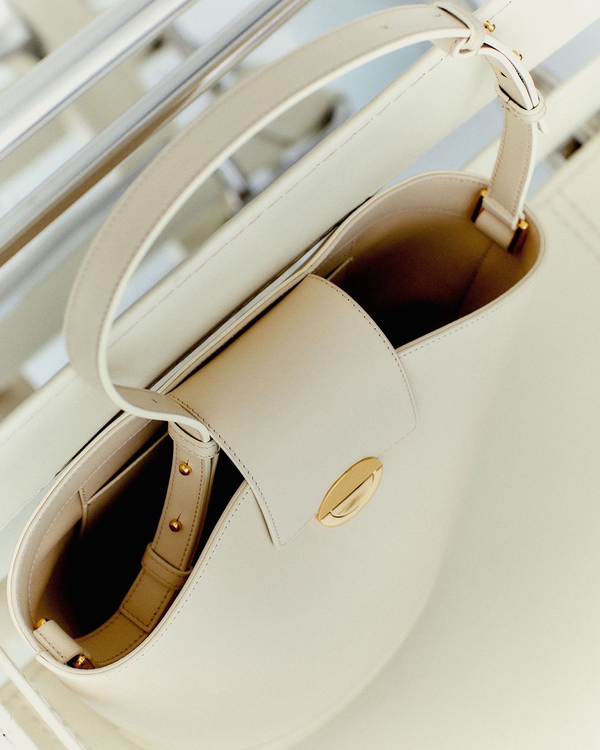Vivian Leather Bucket Bag