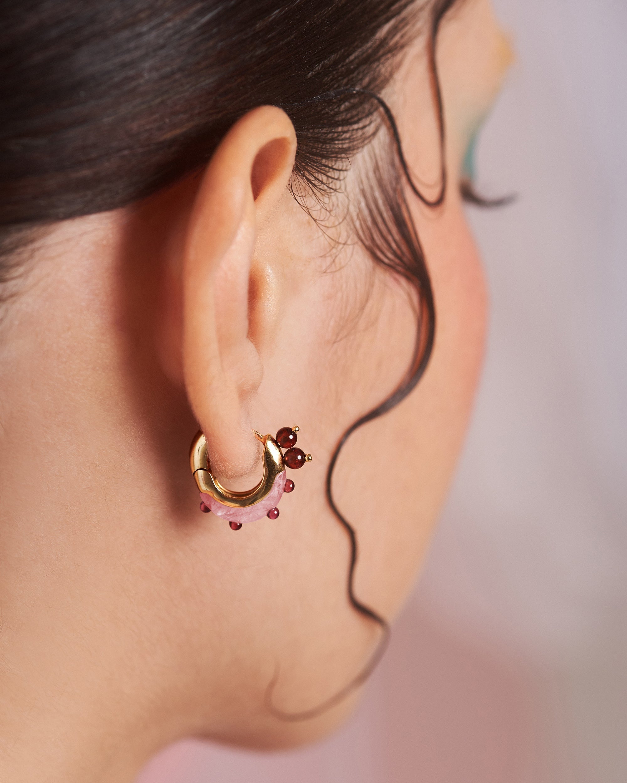 Woohoo 18K Gold Multi-Stone Hoop Earrings