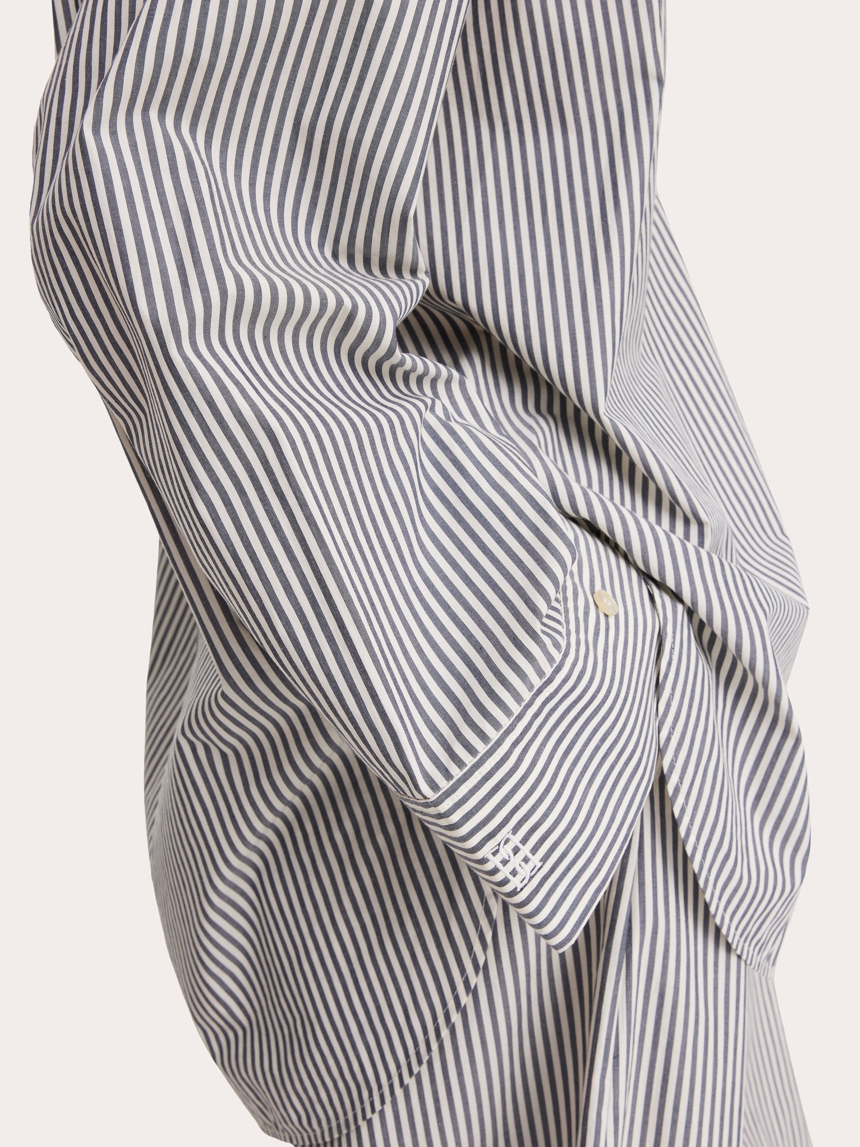 Derris Button-Up