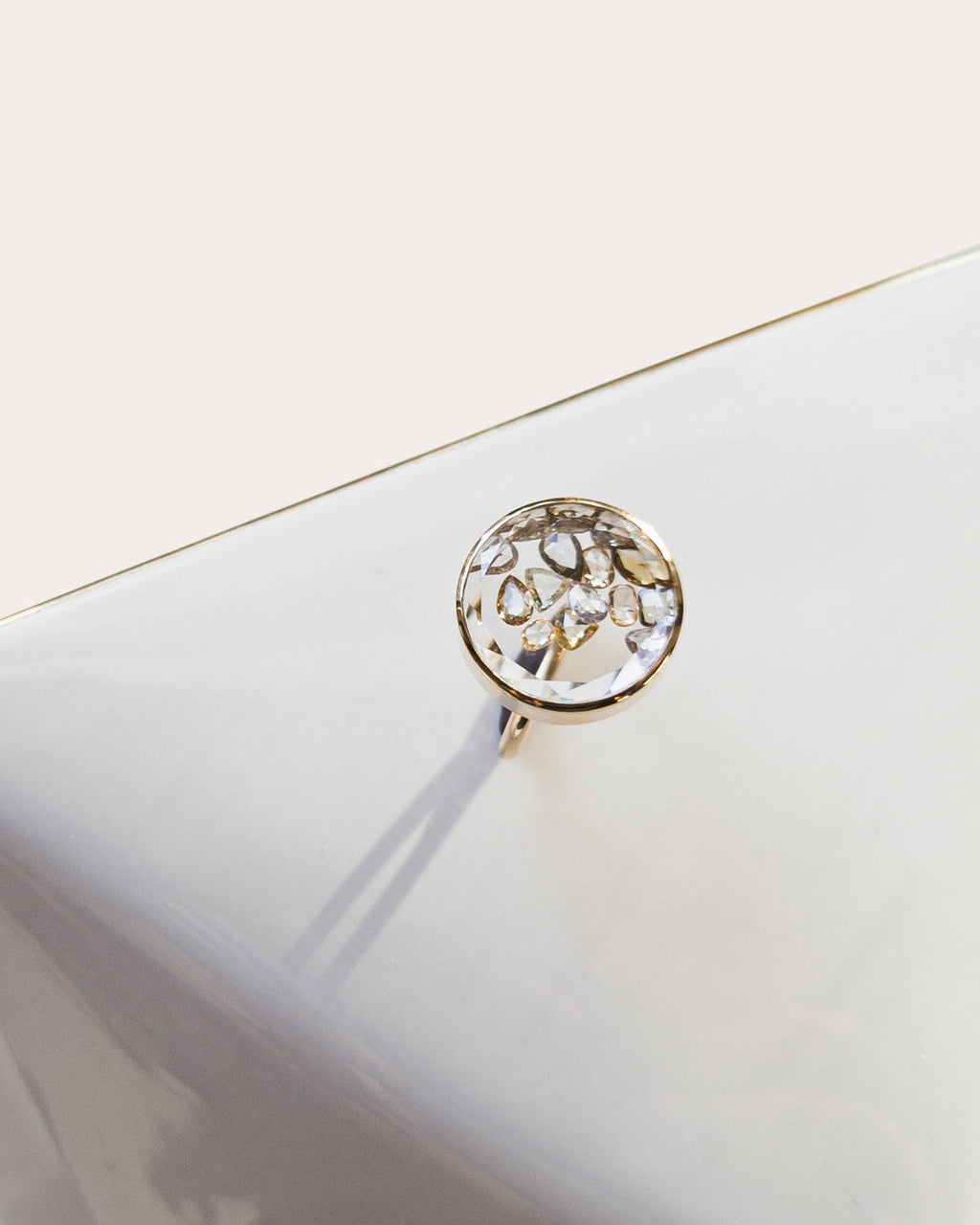 Core 16 18K Gold Diamond Shaker Ring