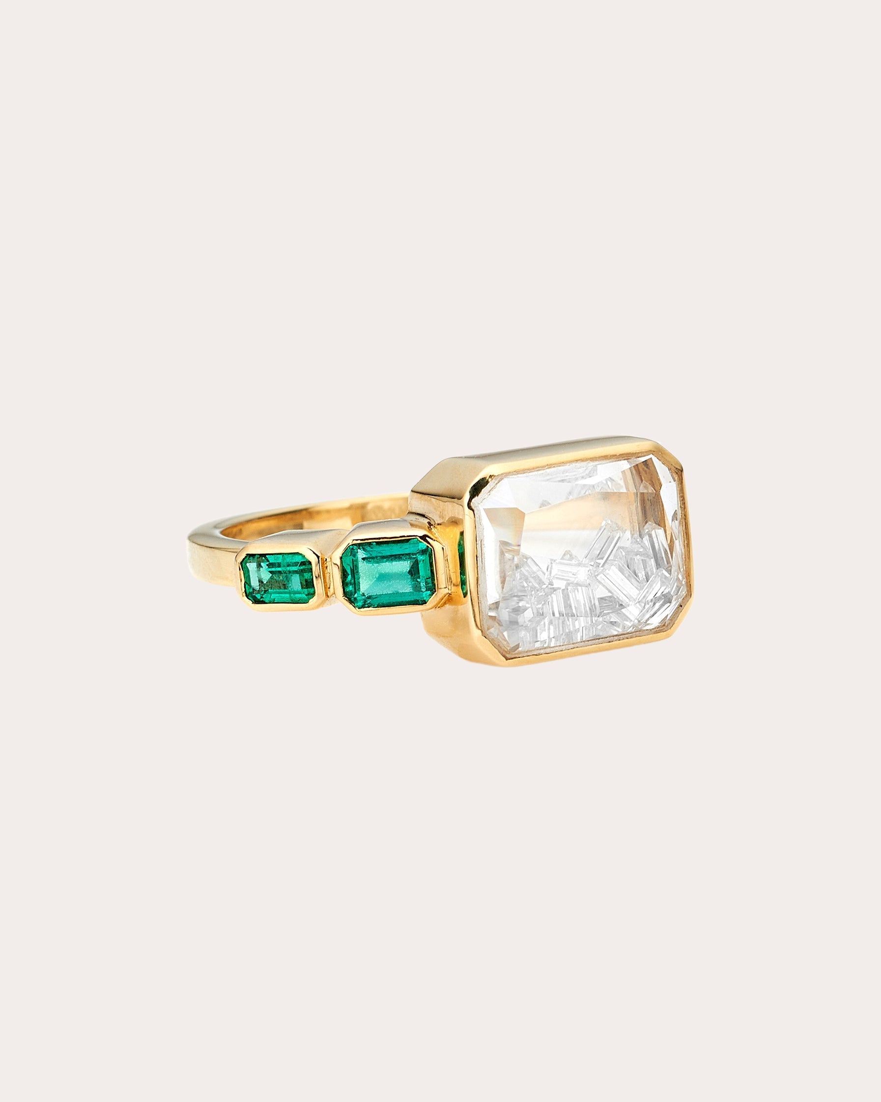 Bala 18K Gold Emerald Shaker Ring