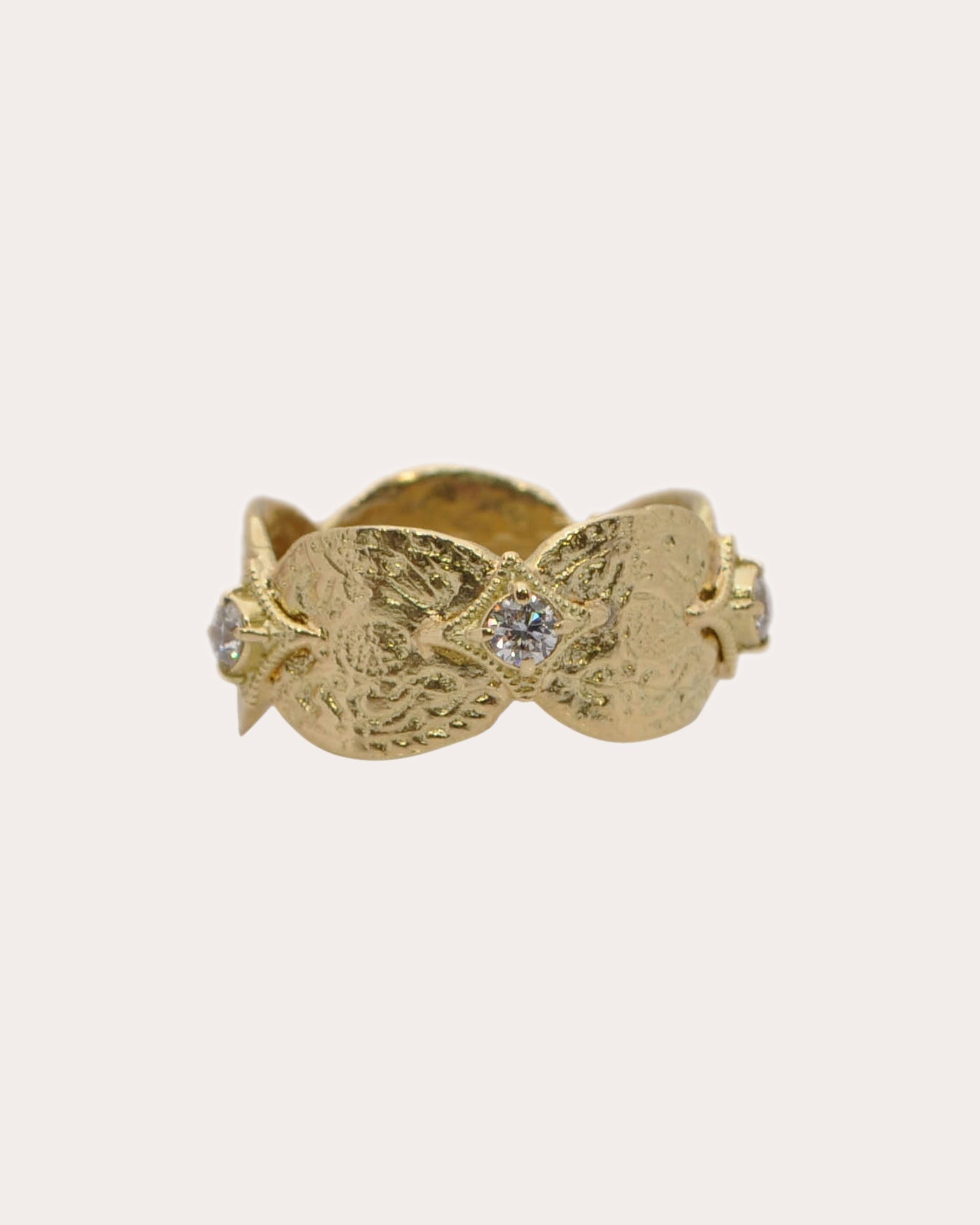 Sueno 18K Gold Diamond Artifact Coin Ring