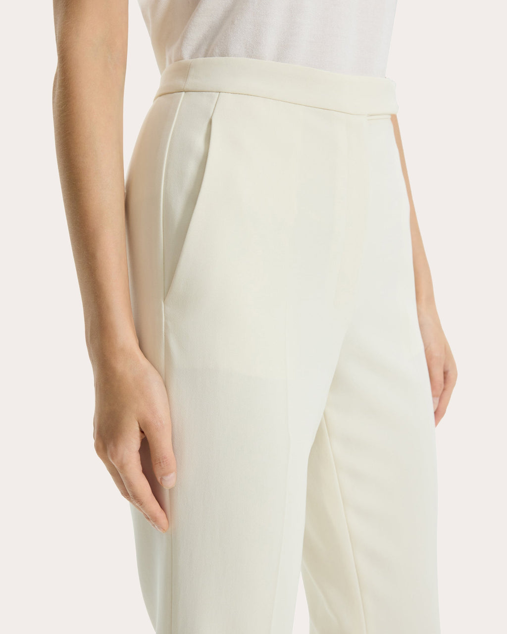 Cropped Slim-Cut Crepe Pants