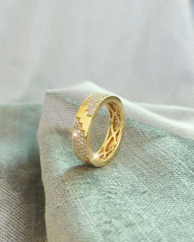 Azteca 18K Gold Diamond Eternity Ring