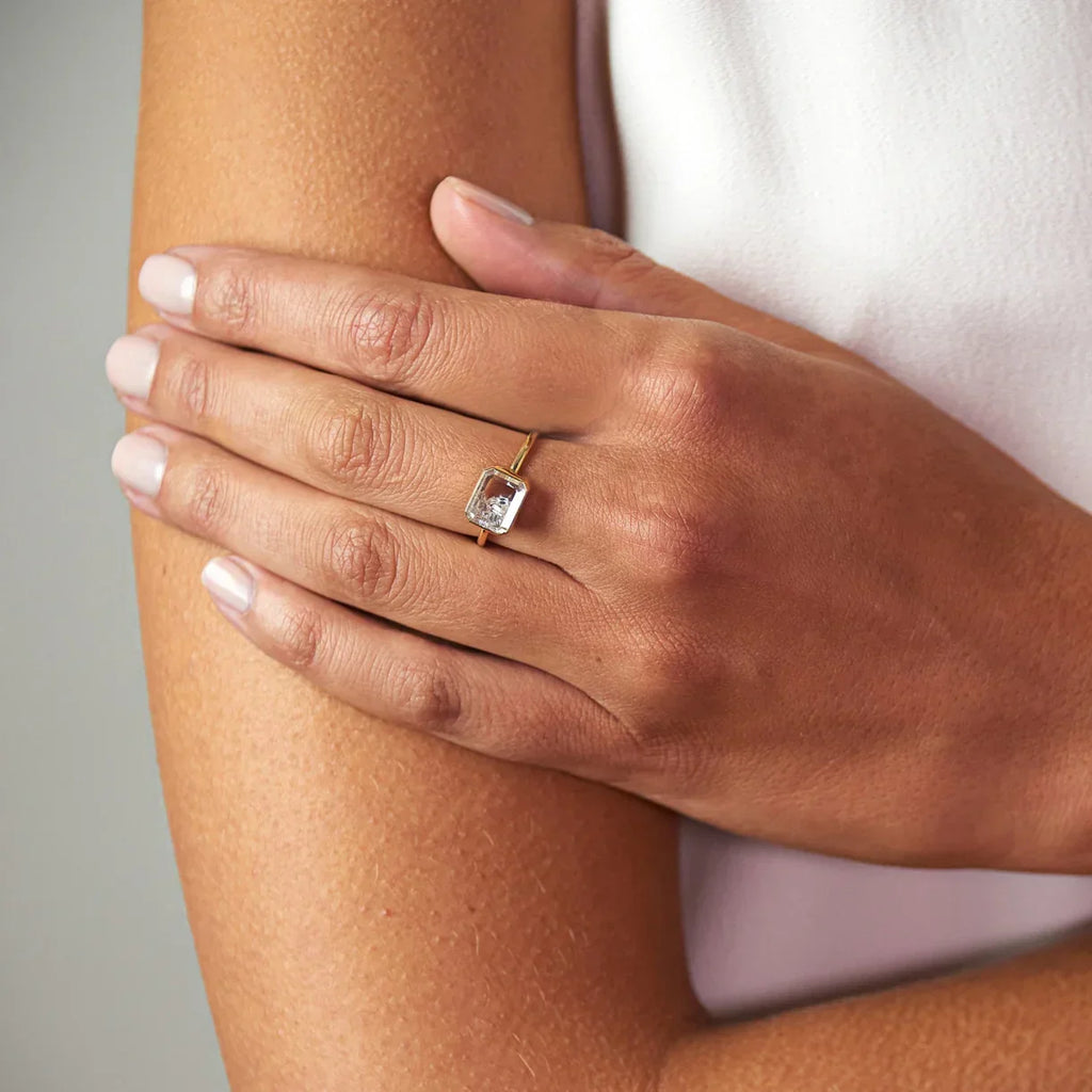 Esmeralda 18K Gold Diamond Shaker Ring