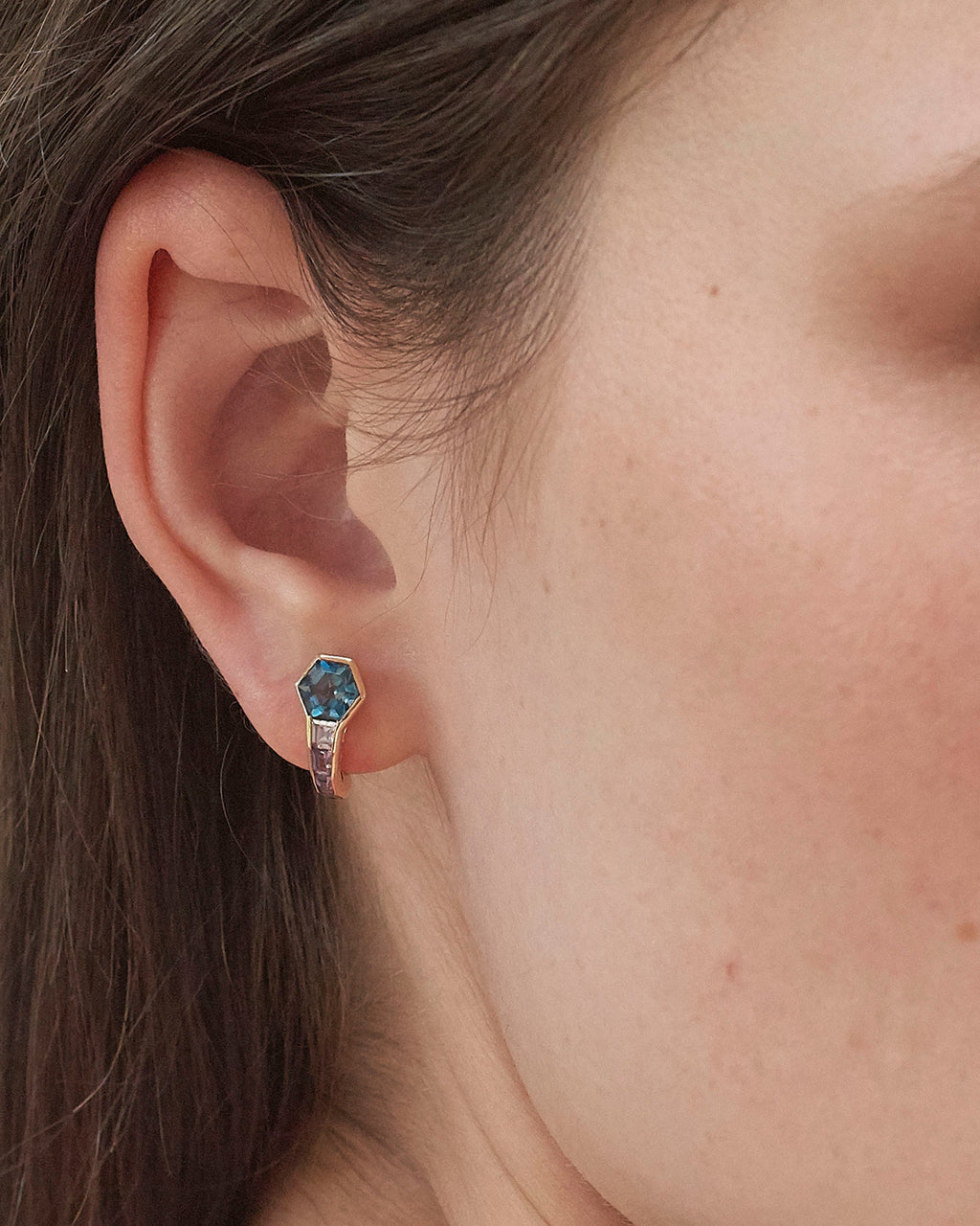 Pod 14K Gold Sapphire Earrings