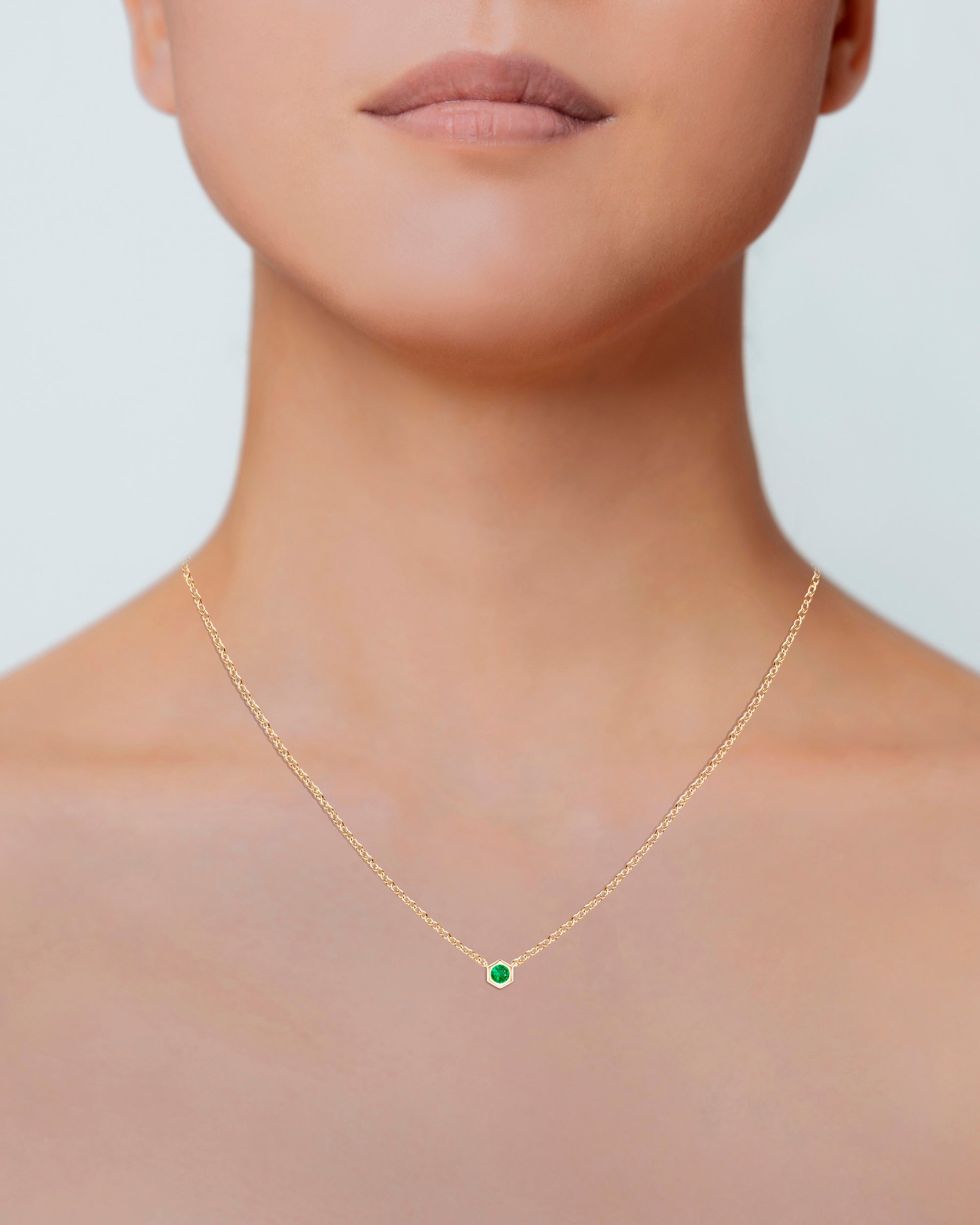 14K Gold Emerald Pendant Necklace