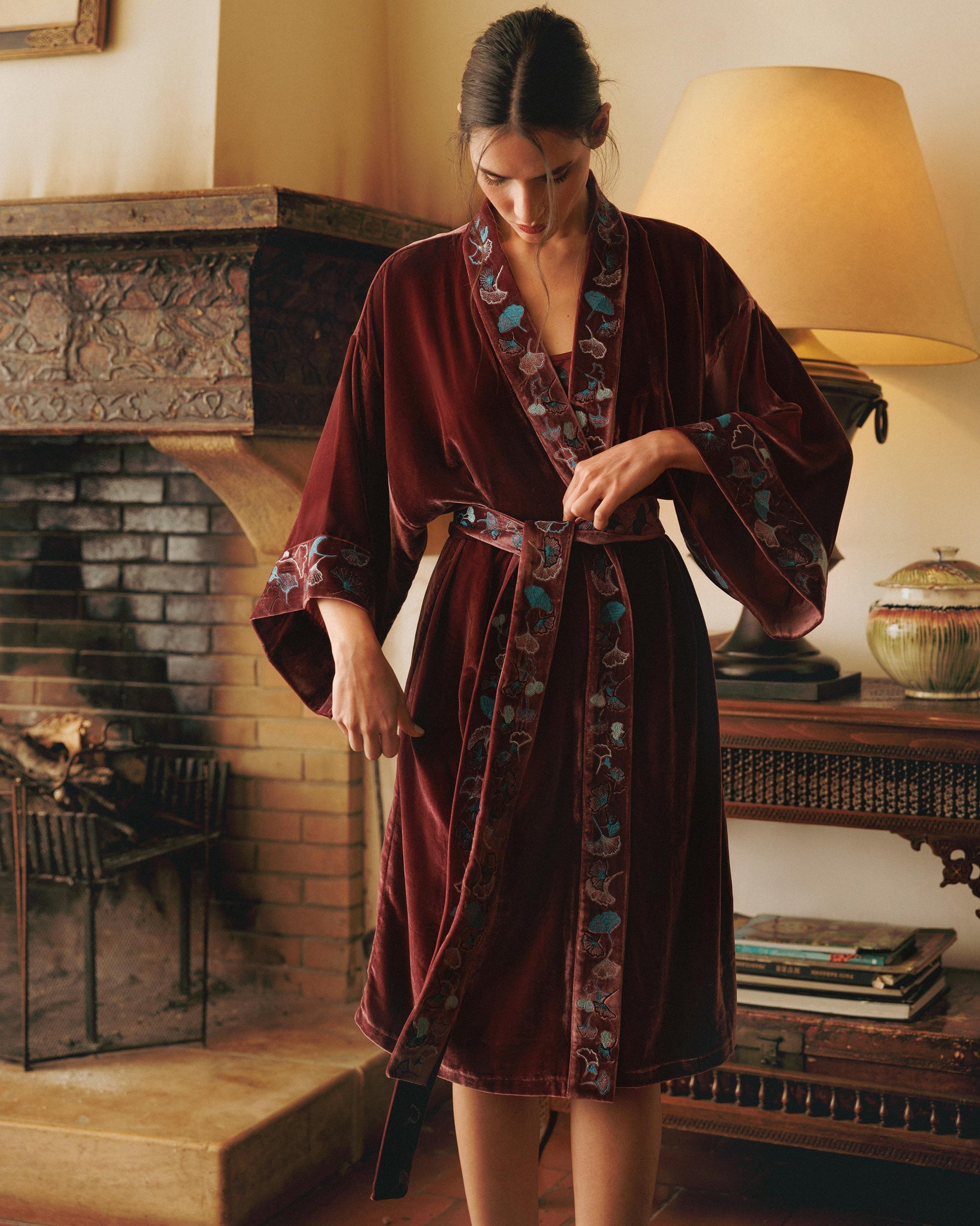Nikko Embroidered Velvet Short Kimono