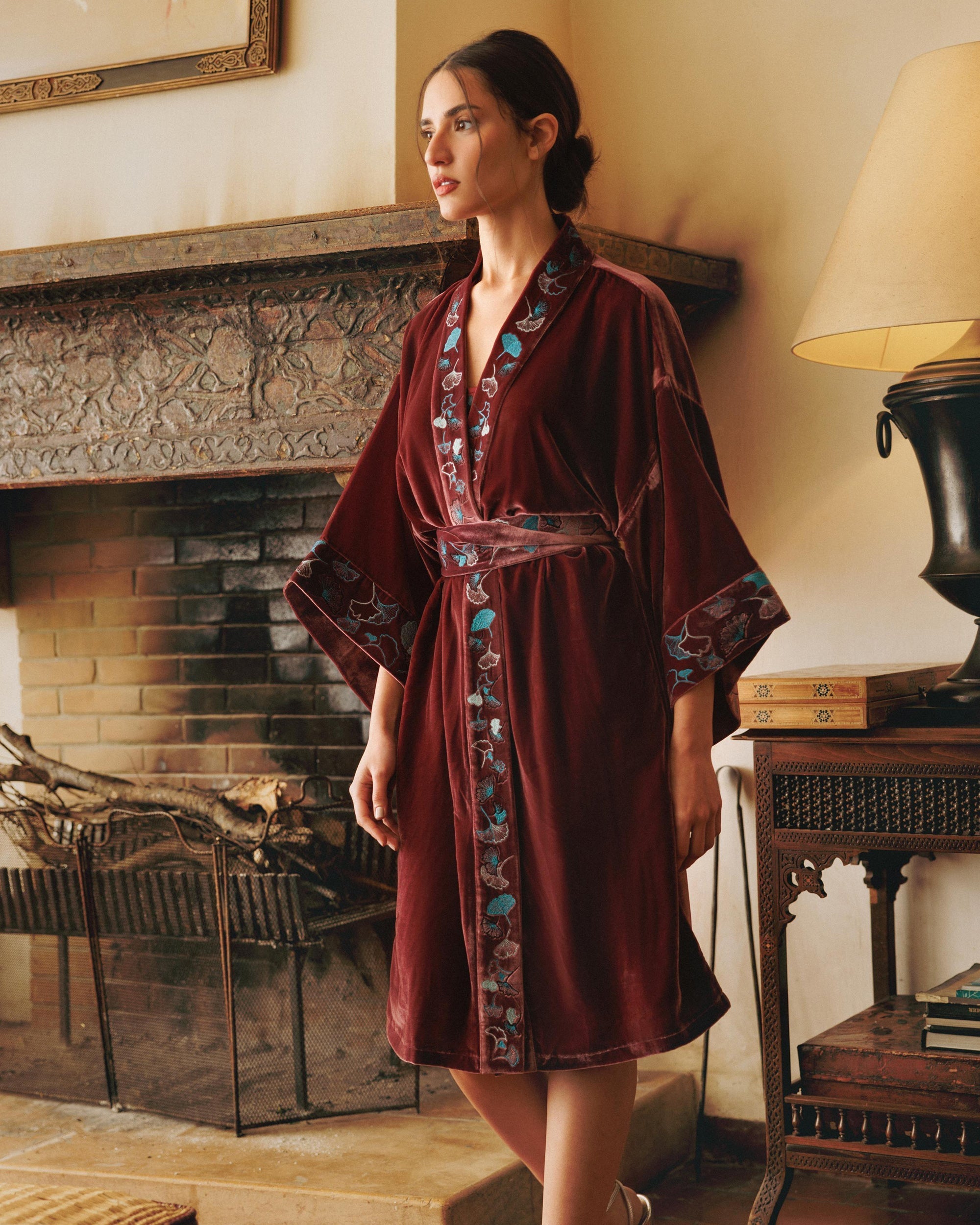 Nikko Embroidered Velvet Short Kimono