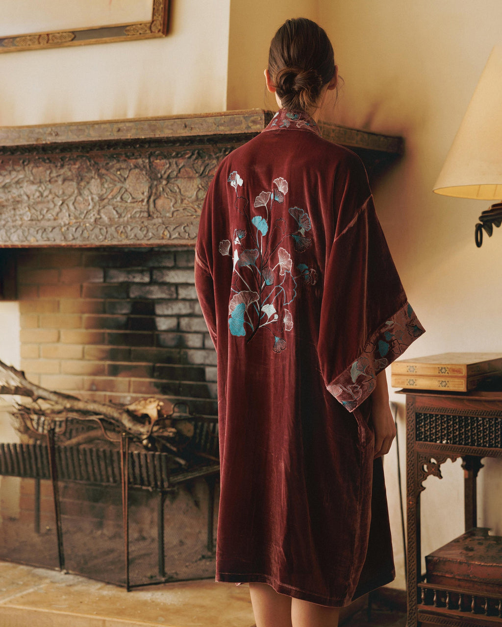 Nikko Embroidered Velvet Short Kimono